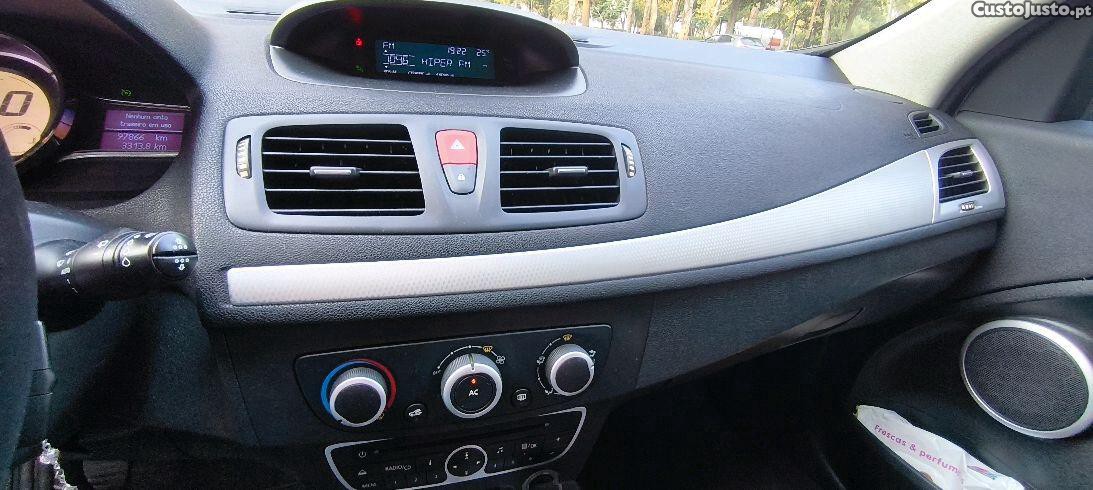 Renault Mégane 1.5dci — fotografia 3