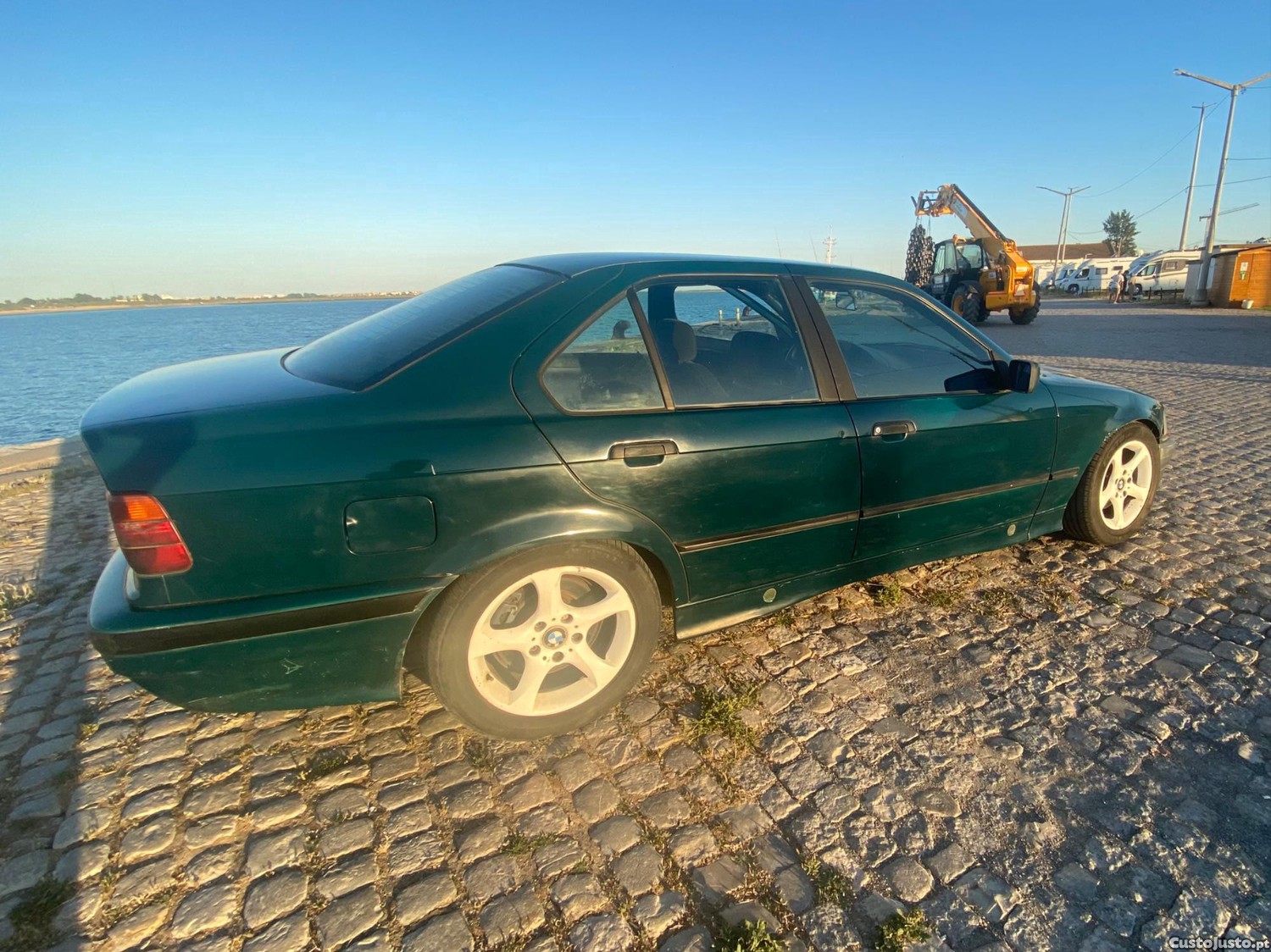 BMW 323 E36 — fotografia 2