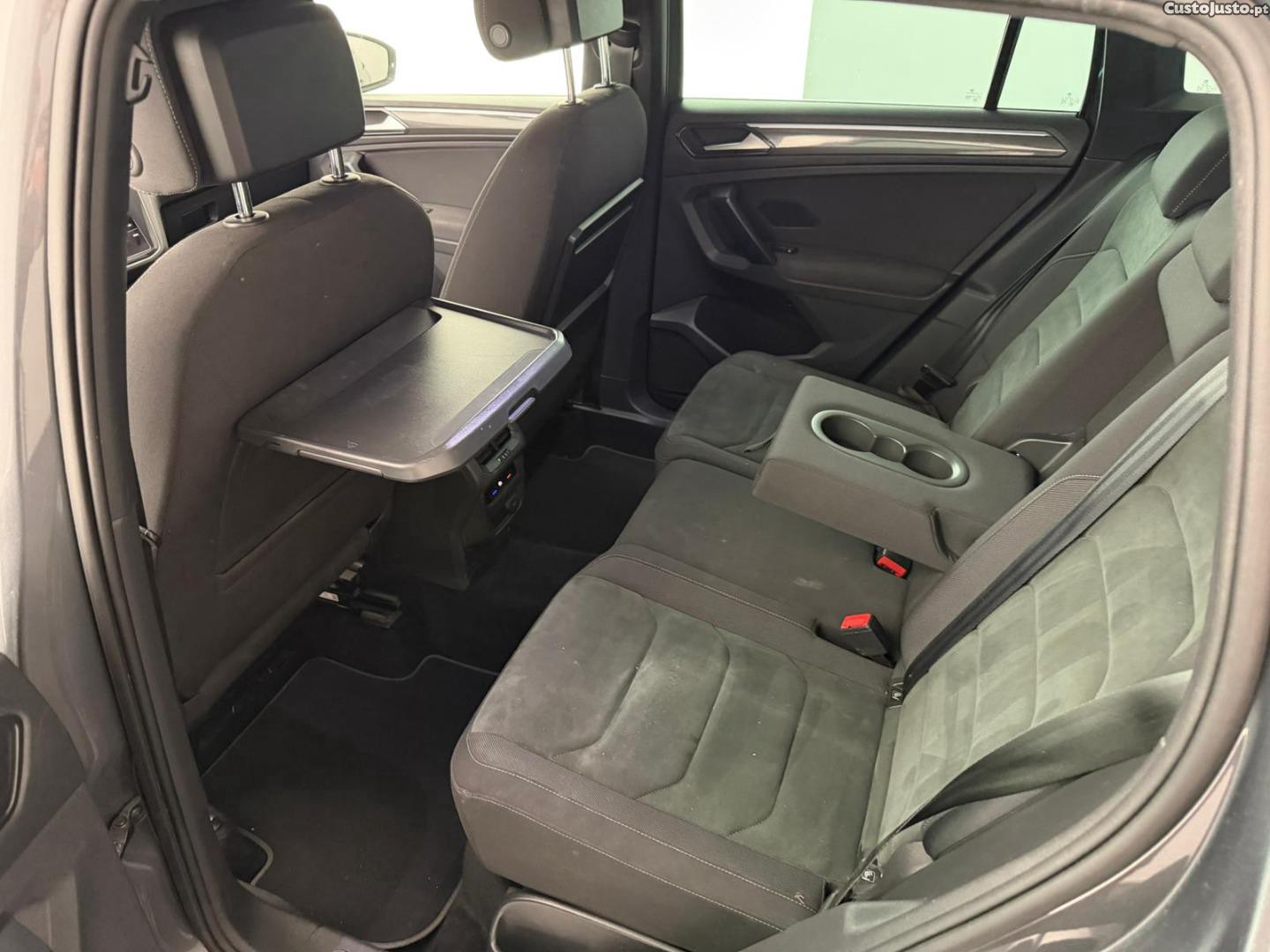 Volkswagen Tiguan 2.0 TDI CONFORTLINE — fotografia 3
