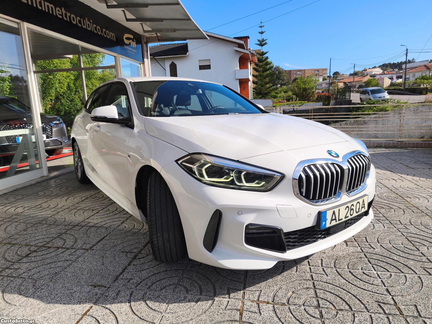 BMW 116 d Pack M 32 mil kms — fotografia 18