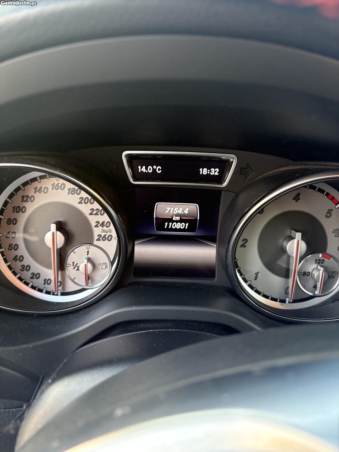 Mercedes-Benz GLA 200 AMG Line — fotografia 10
