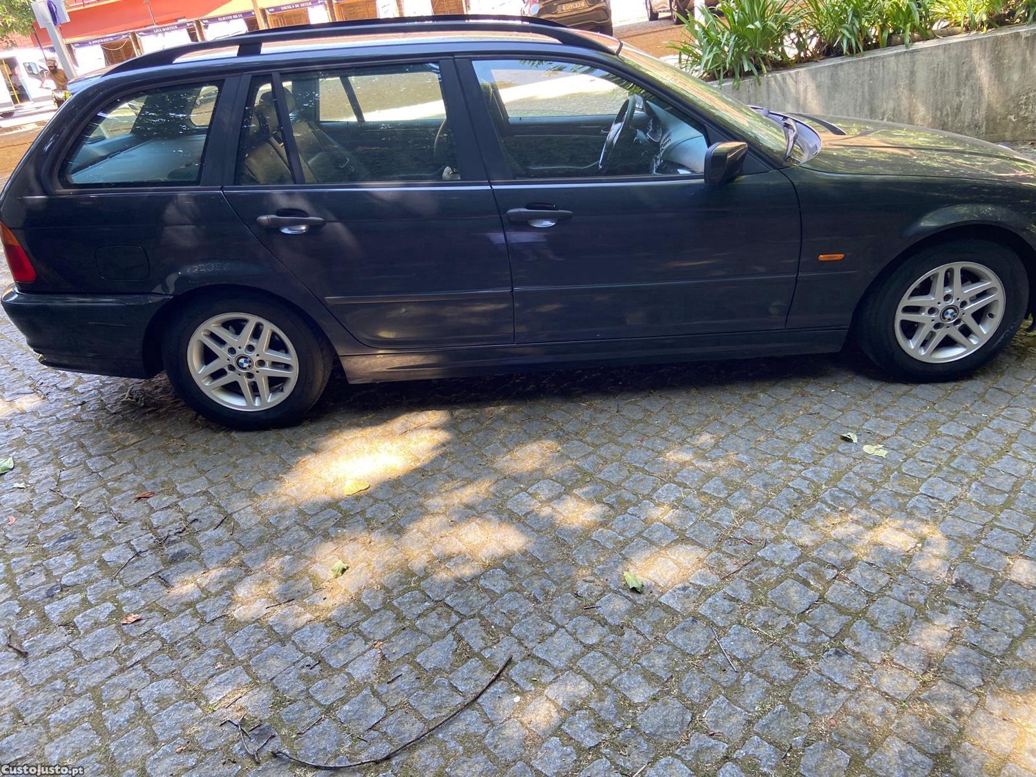 BMW 320 D Touring — fotografia 3
