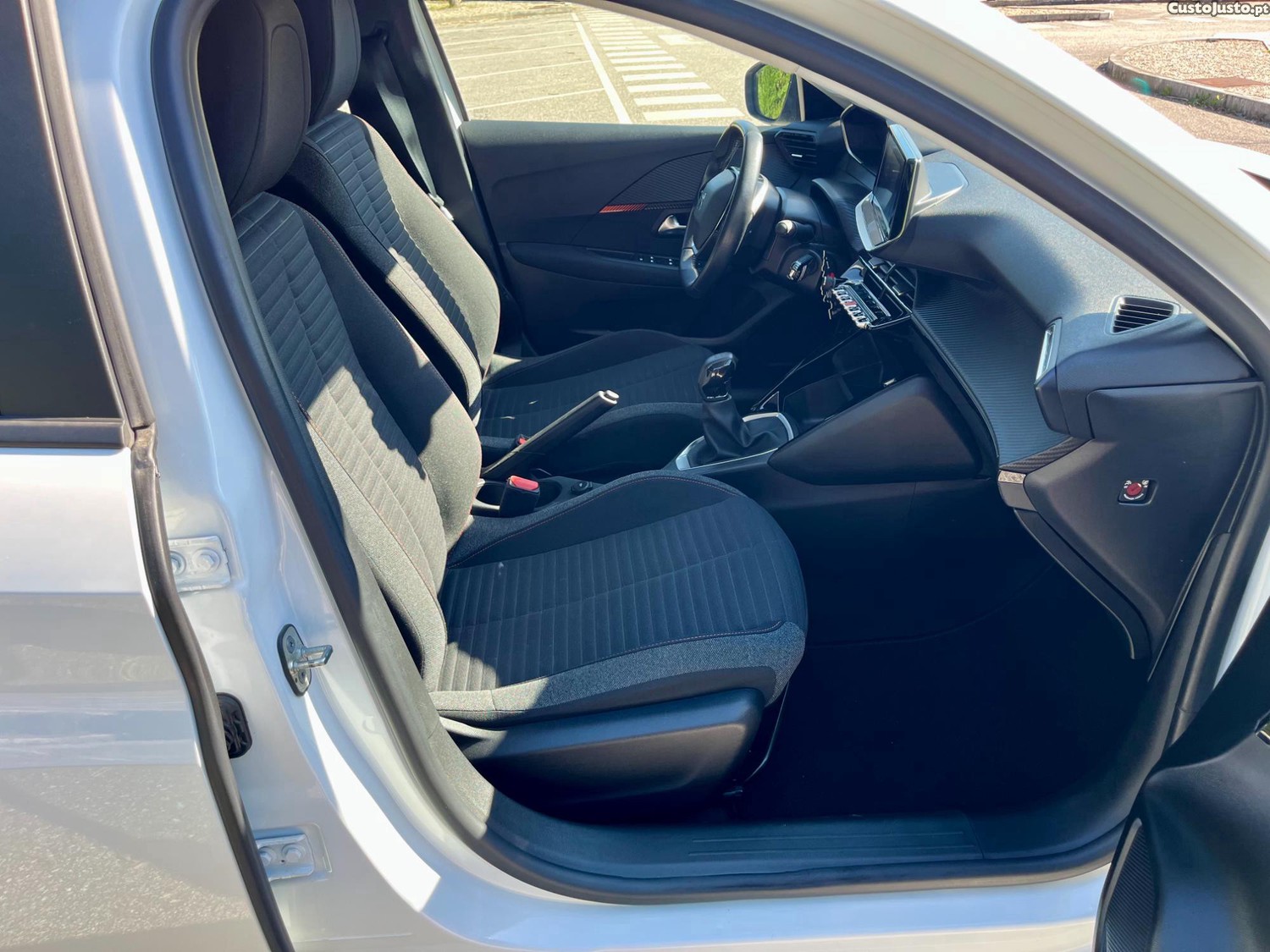 Peugeot 208 1.2 PureTech Active Pack — fotografia 5