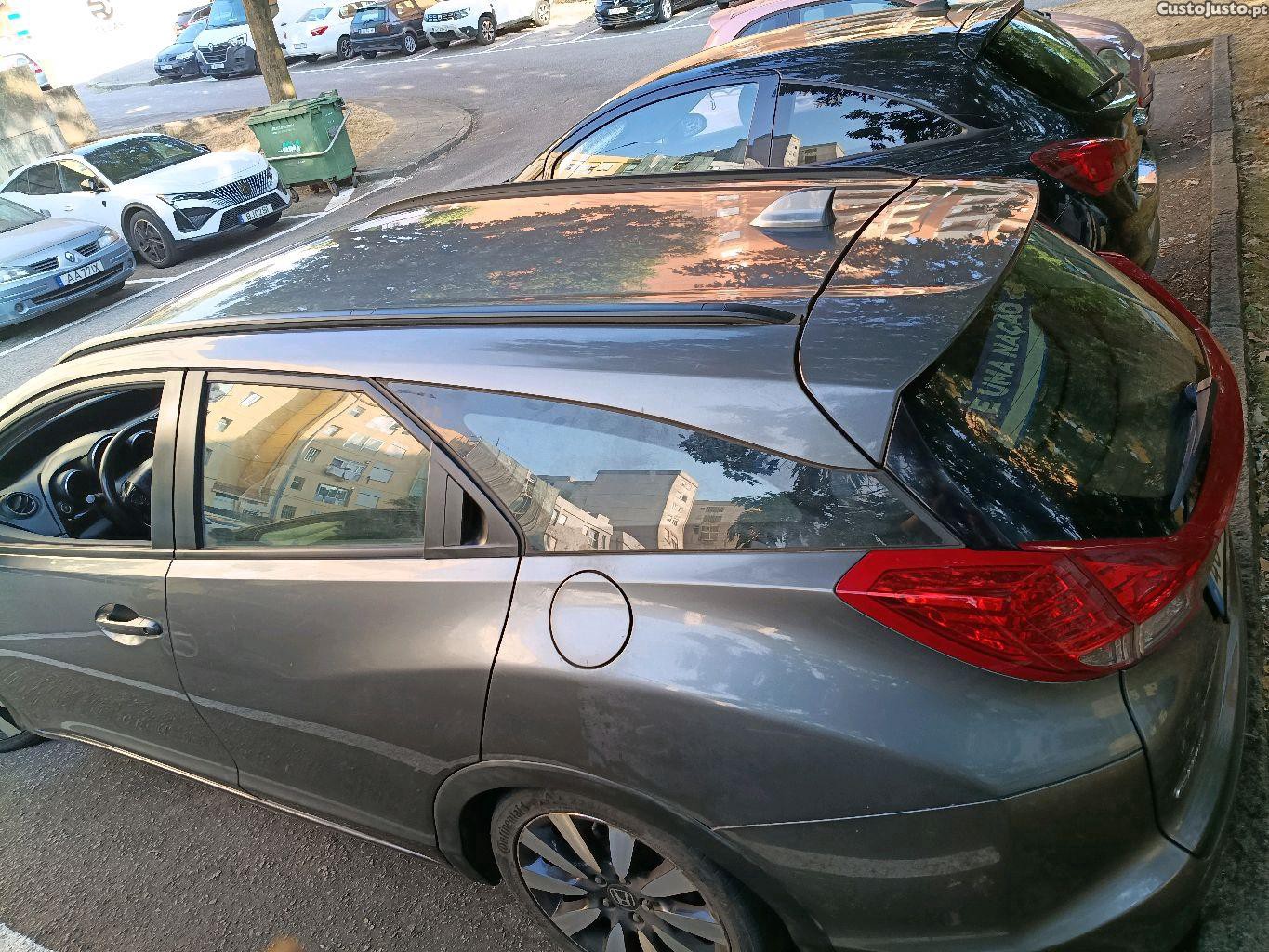 Honda Civic Tourer 1.6 idtec Elegance+Adas — fotografia 7