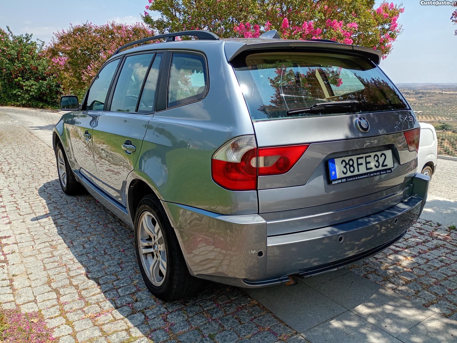 BMW X3 2.0 150CV — fotografia 10