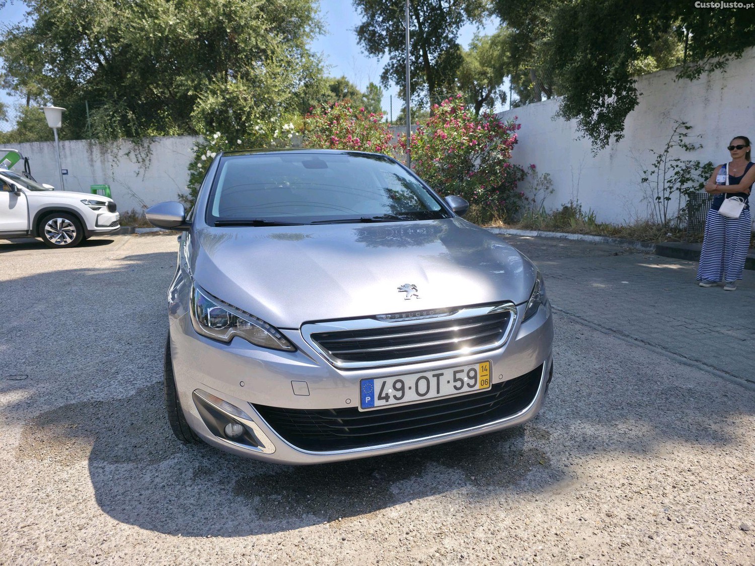 Peugeot 308 Allure — fotografia 7