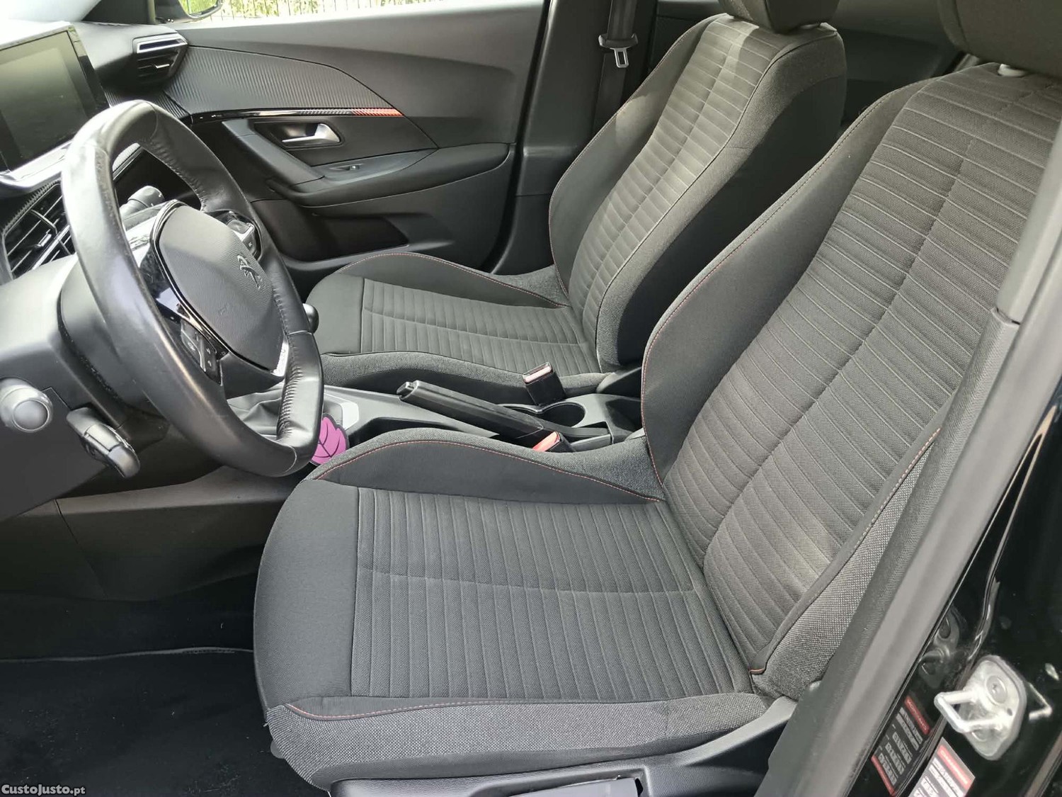 Peugeot 2008 1.5 BlueHdi Active — fotografia 6