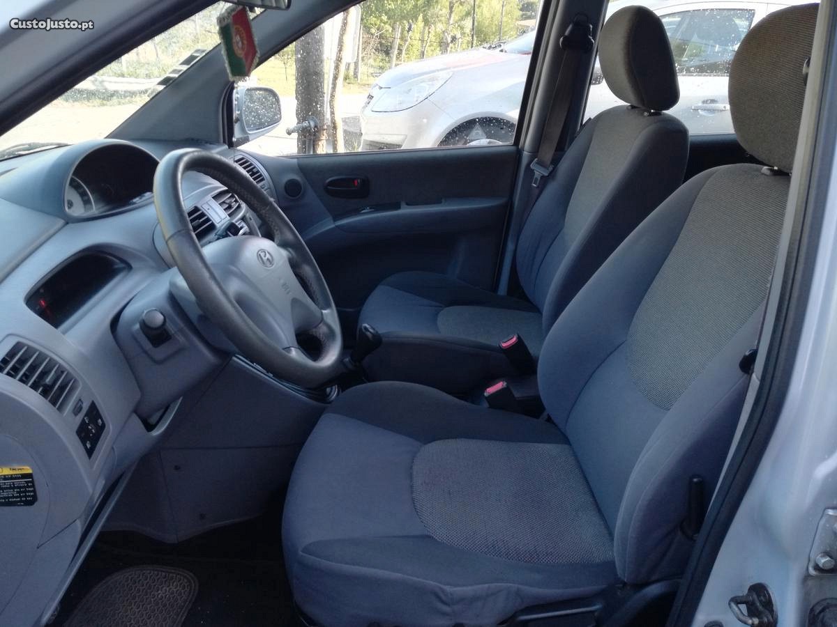 Hyundai Matrix 1.5 gasóleo — fotografia 4