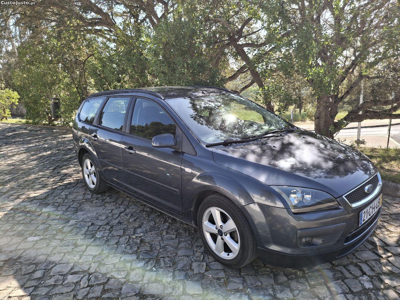 Ford Focus 1.6 TDCI Titanium — fotografia 9