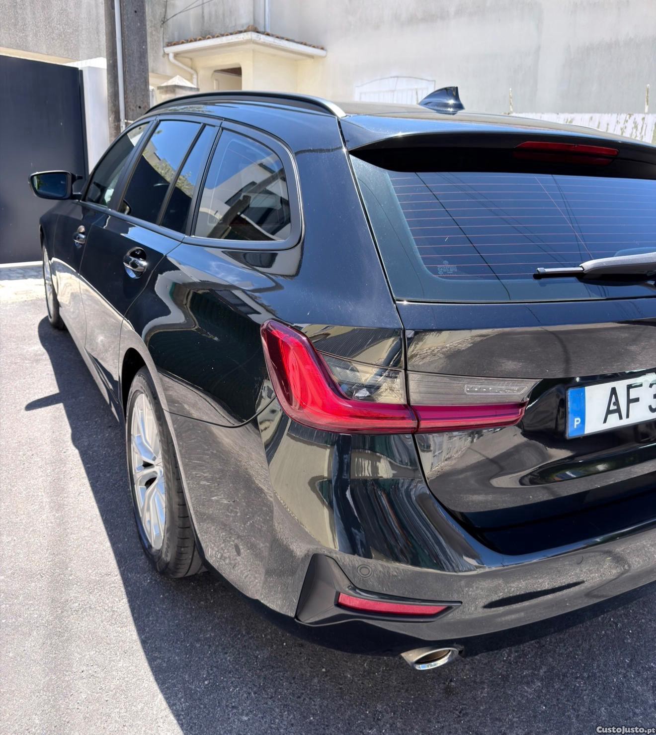 BMW 320 Touring Auto — fotografia 9