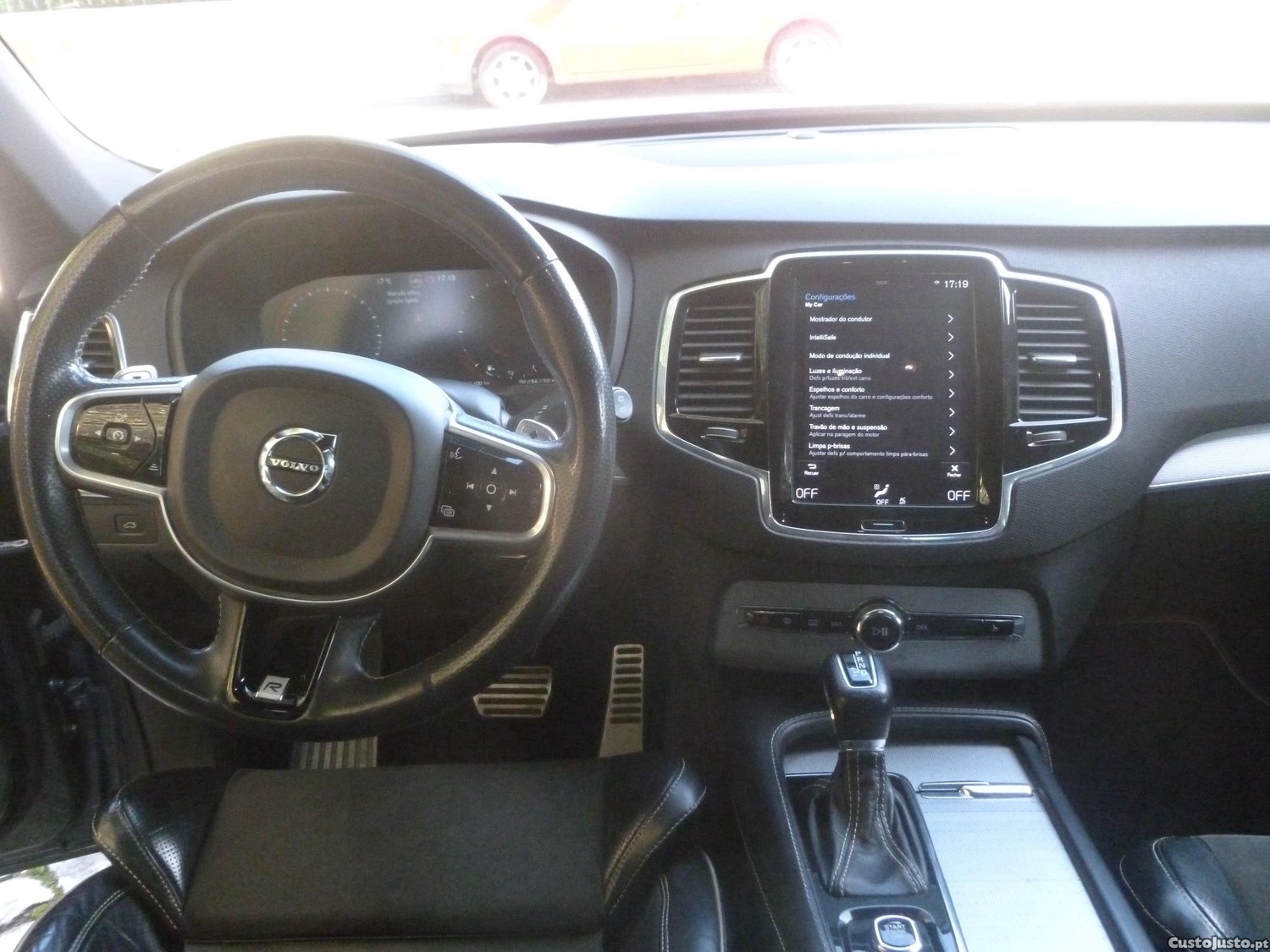 Volvo XC 90 2.0 D4 R-Design Auto — fotografia 6