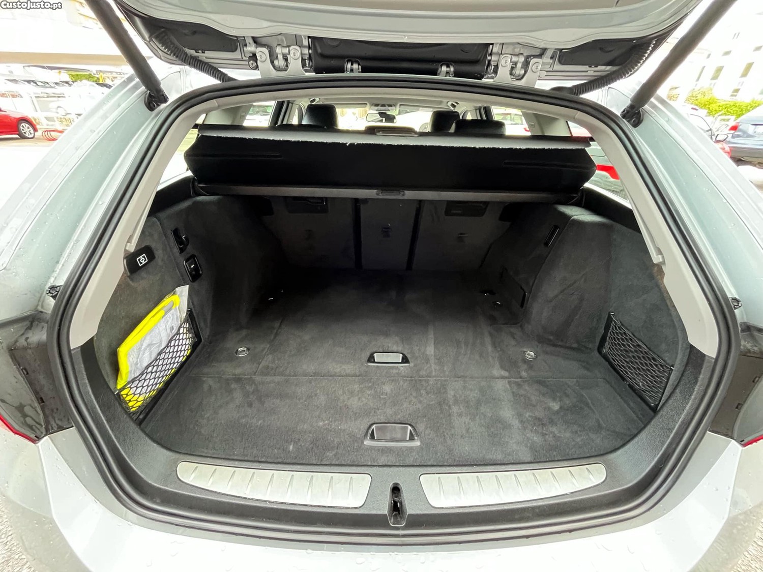 BMW 318 Touring Advantage — fotografia 2