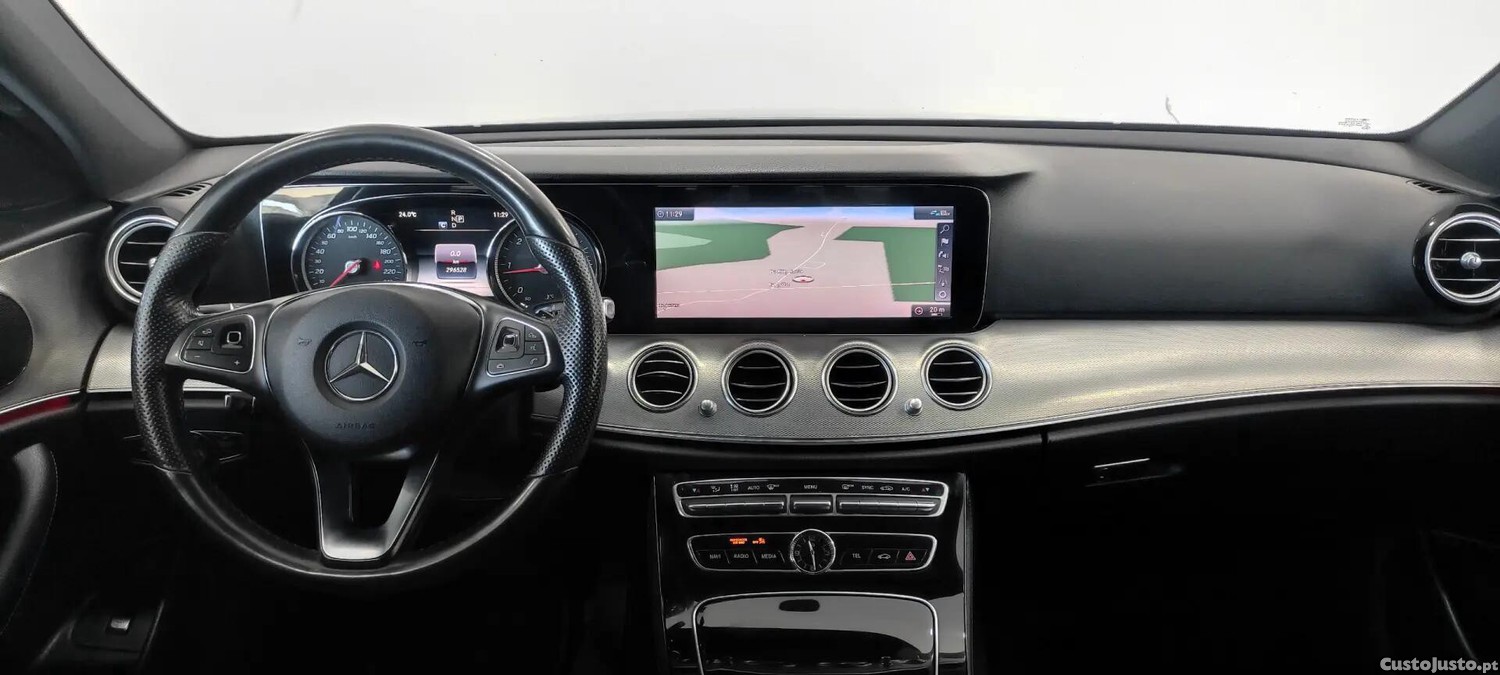 Mercedes-Benz E 220 d Avantgarde — fotografia 8