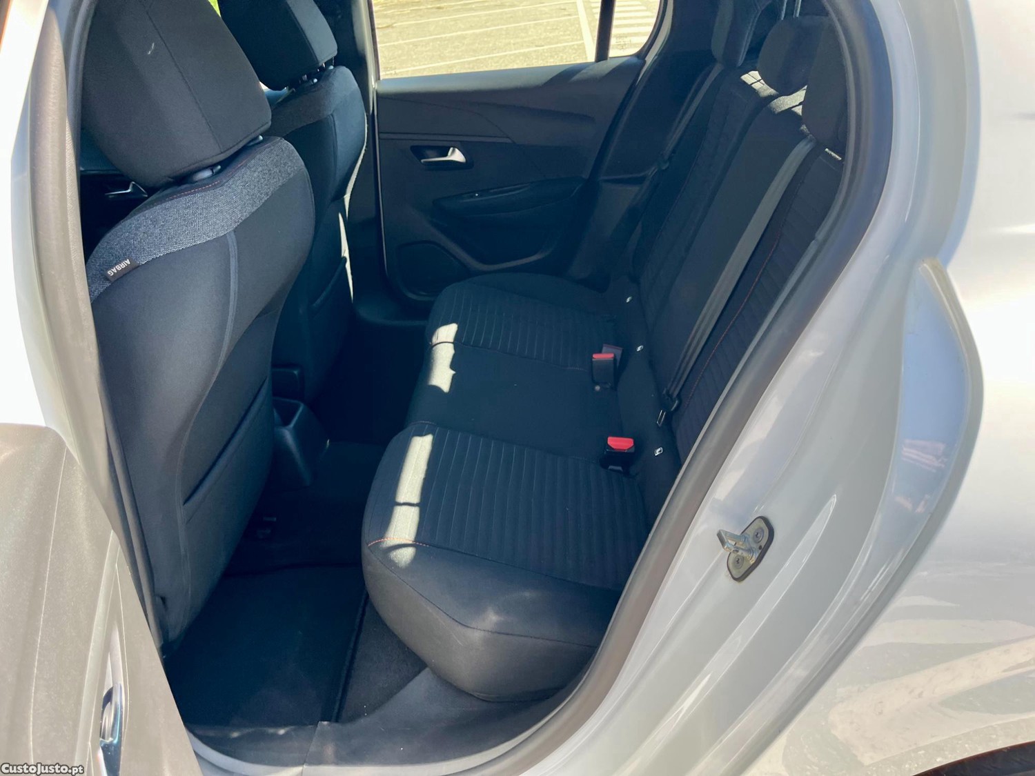 Peugeot 208 1.2 PureTech Active Pack — fotografia 4