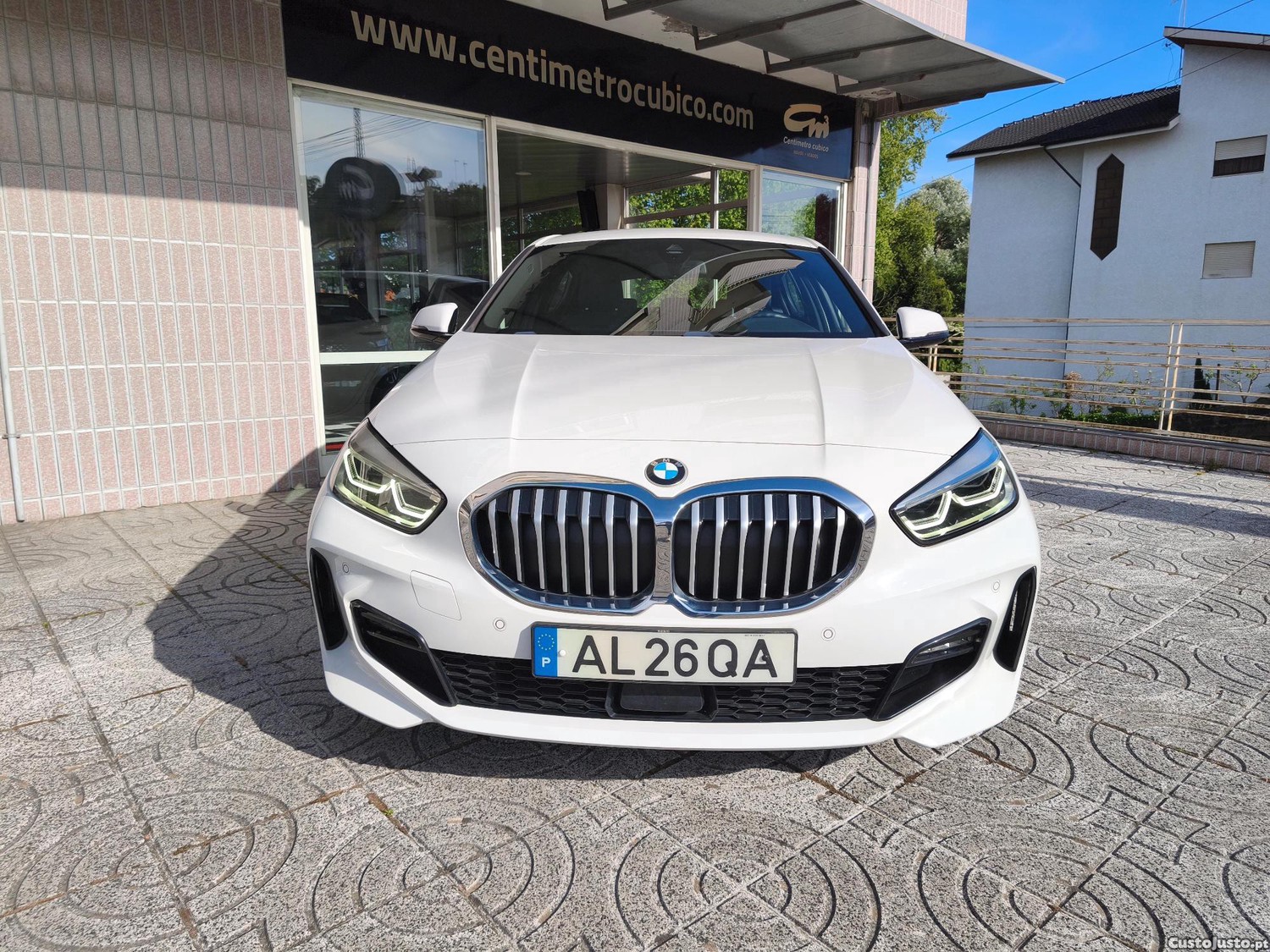 BMW 116 d Pack M 32 mil kms — fotografia 17