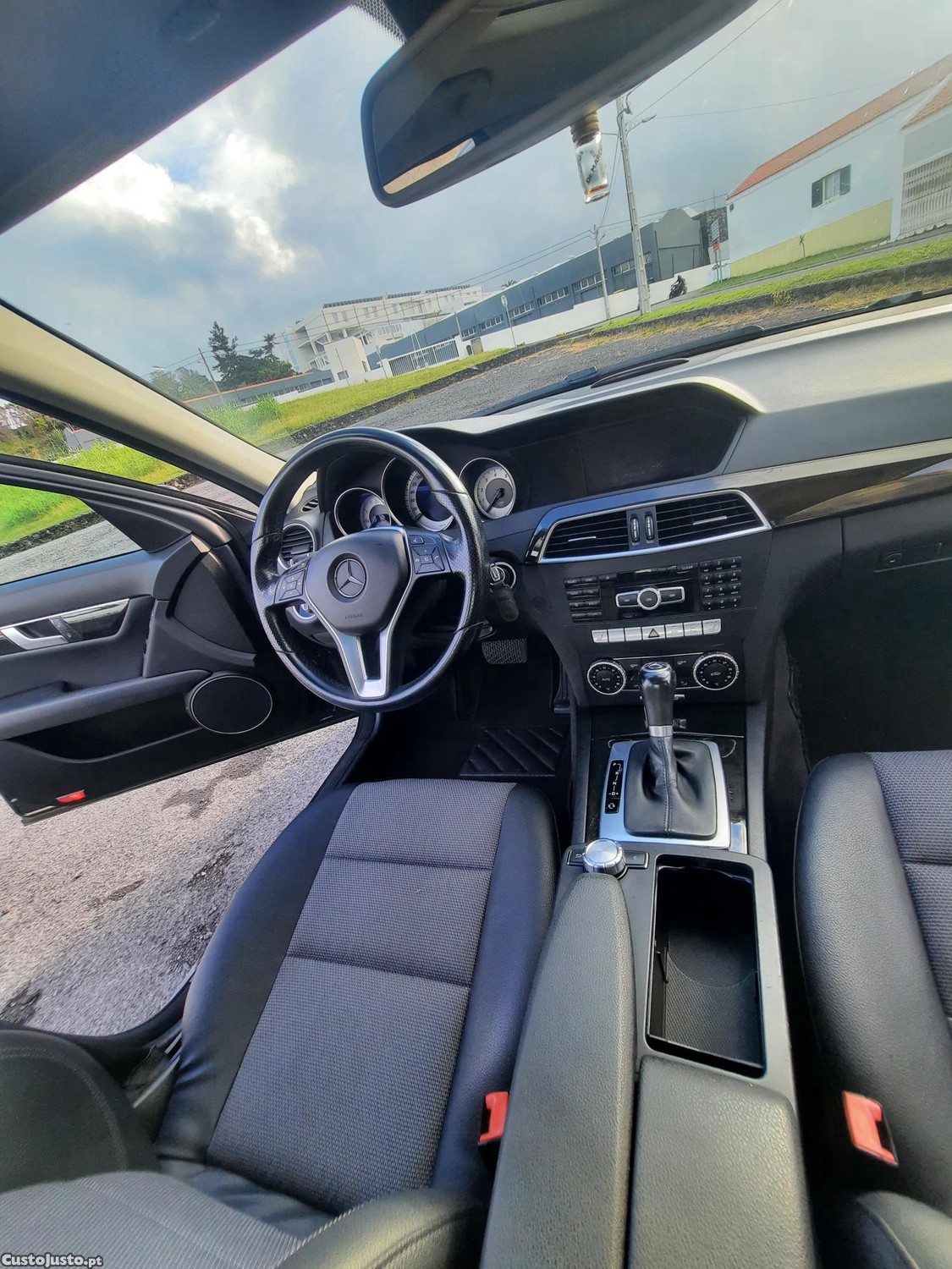Mercedes-Benz C 200 200 — fotografia 3