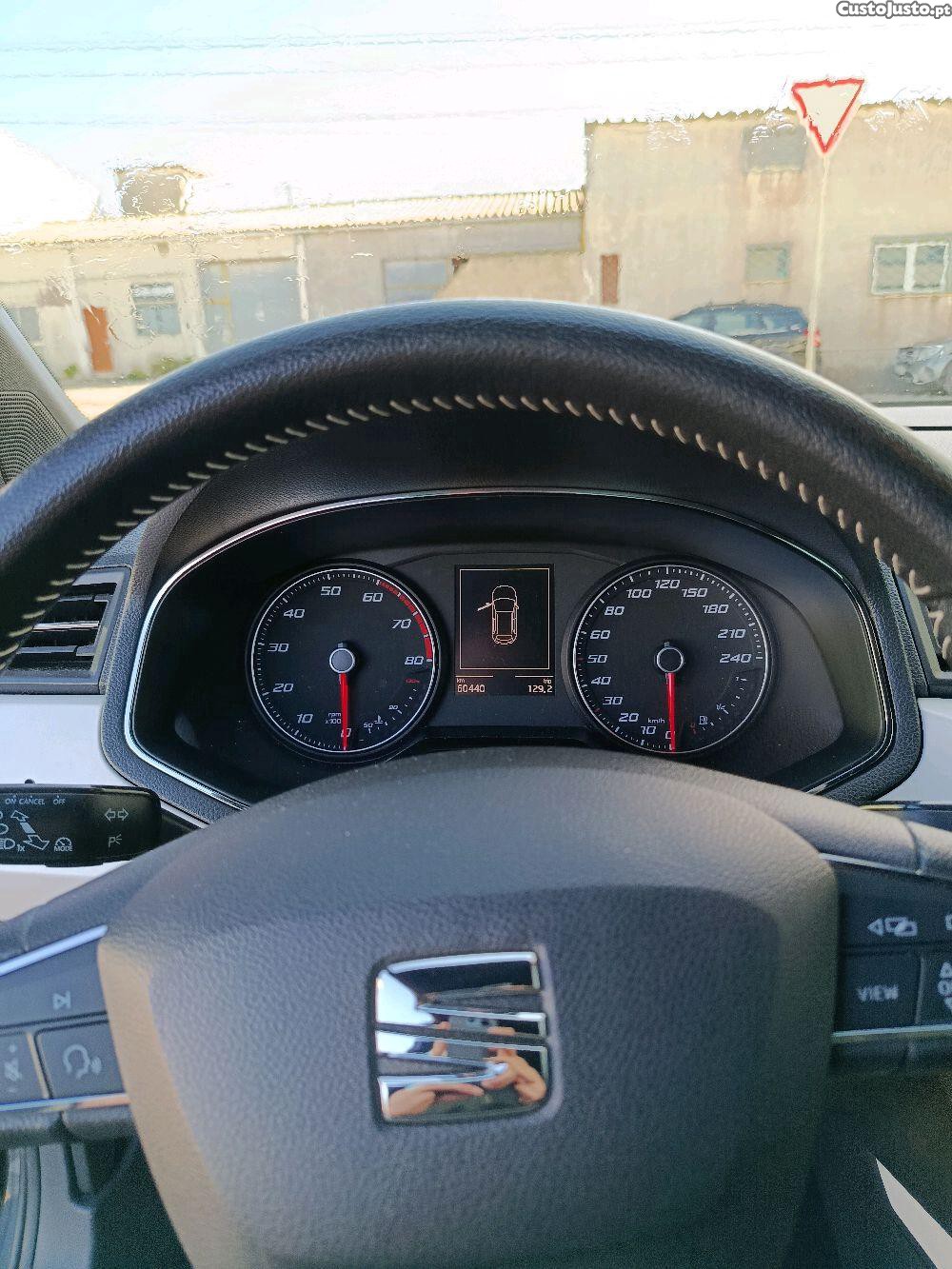 SEAT Arona 1.0 tsi 116 CV XCELENCE DSG — fotografia 5