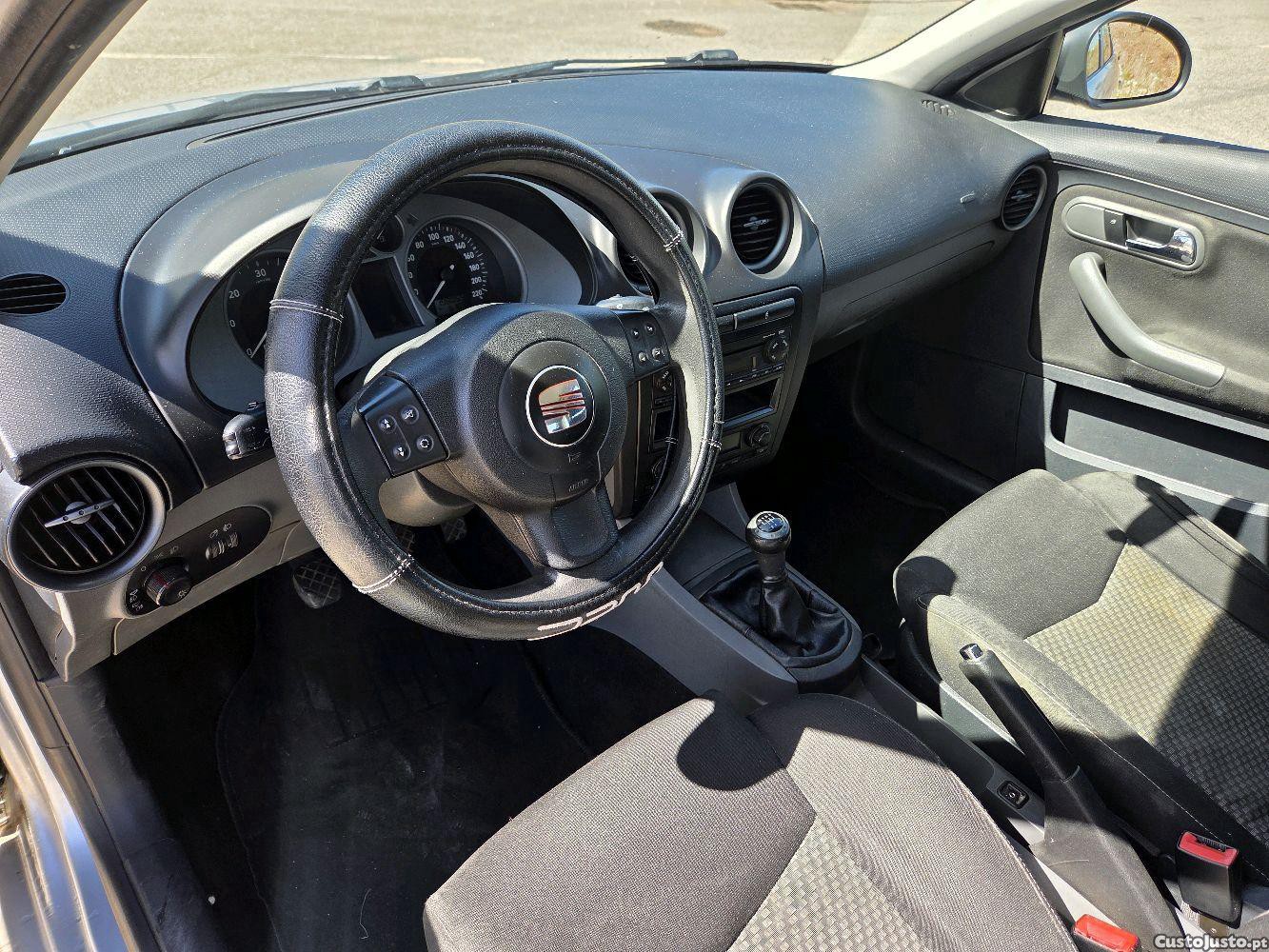 SEAT Ibiza 1.4 TDI Sport — fotografia 5