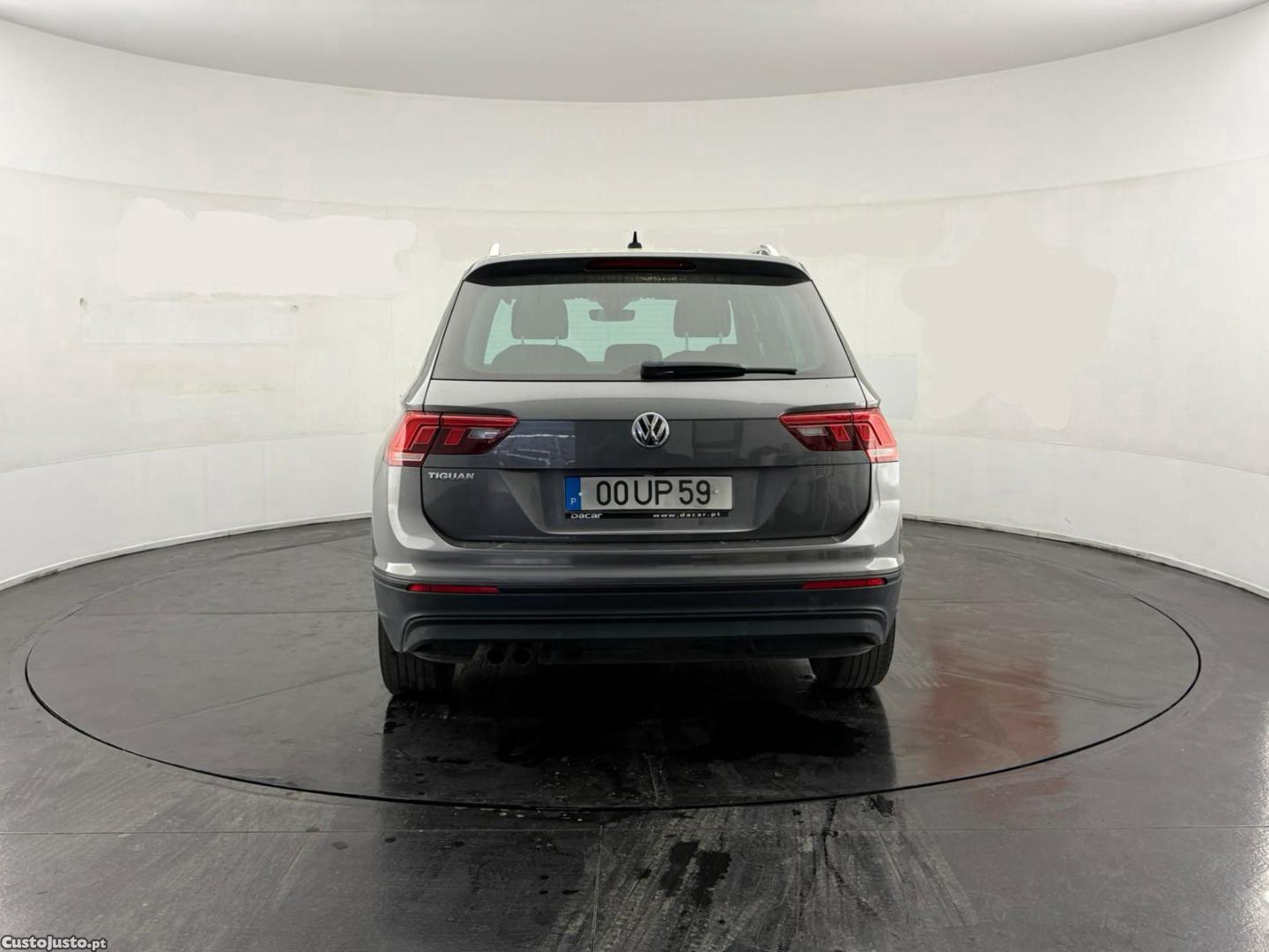 Volkswagen Tiguan 2.0 TDI CONFORTLINE — fotografia 11