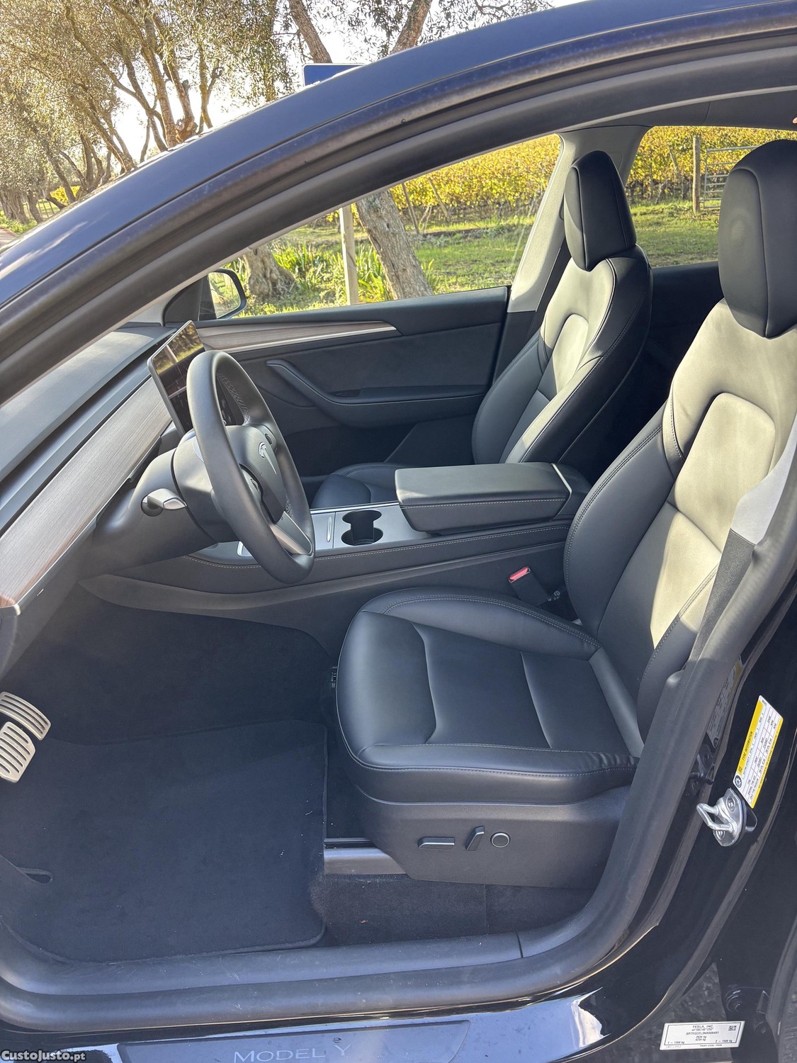 Tesla Model Y Performance — fotografia 3