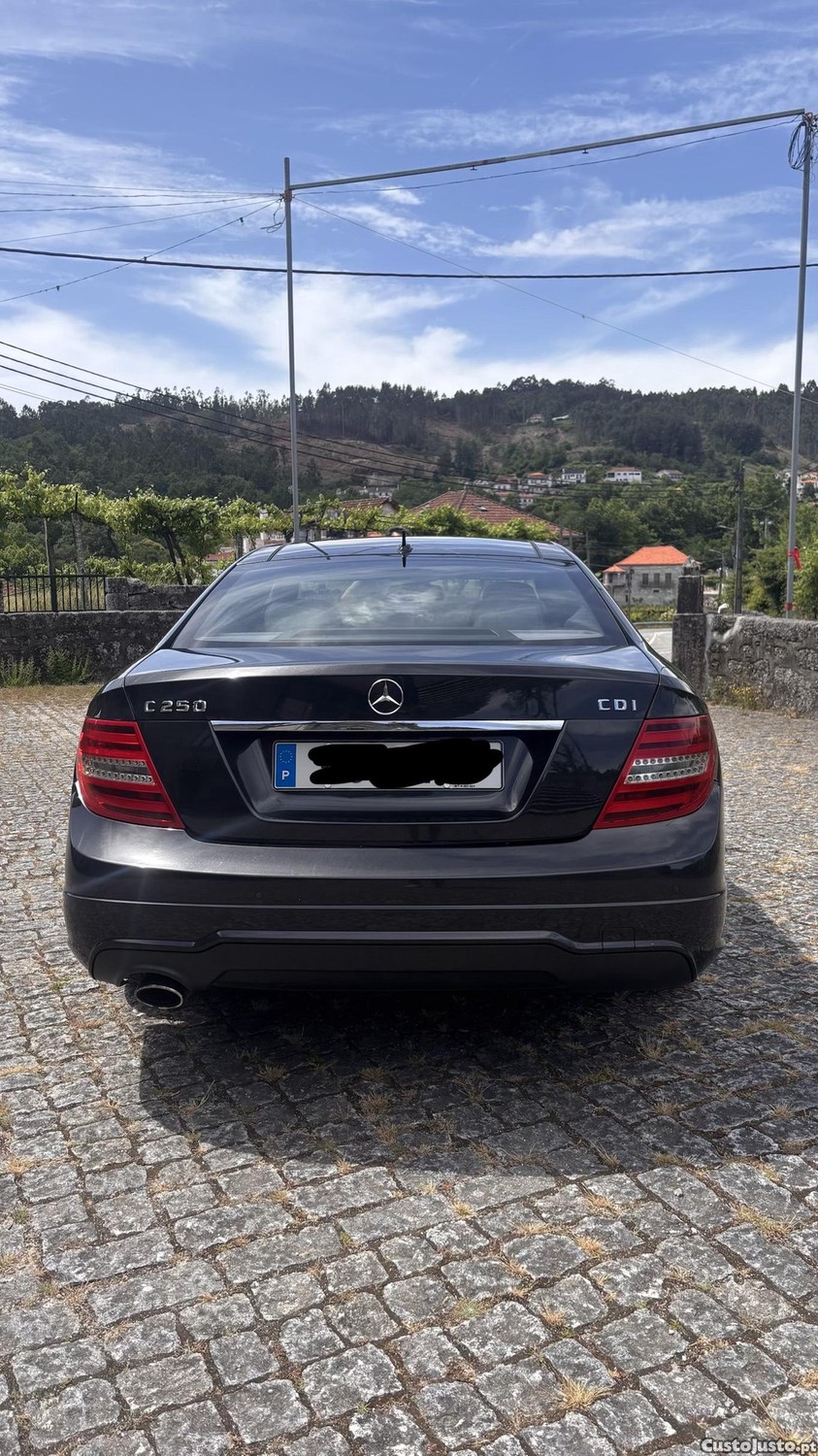 Mercedes-Benz C 250 Coupe — photo 2