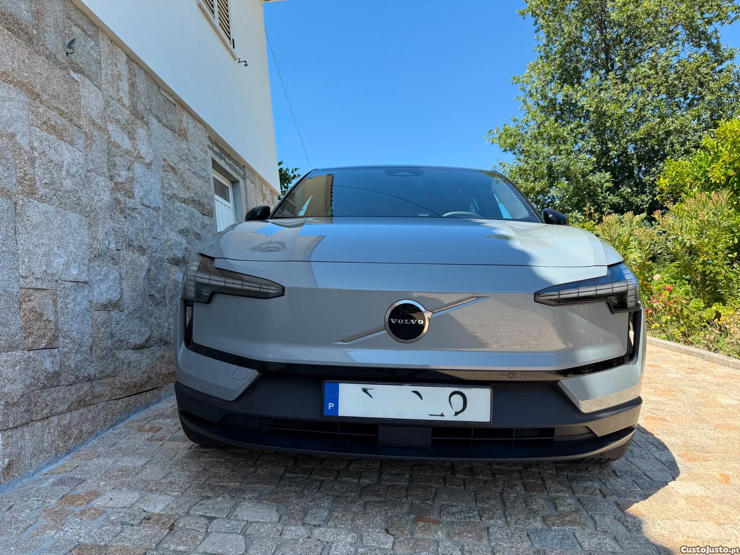 Volvo EX 30 Extended Range Plus — fotografia 6