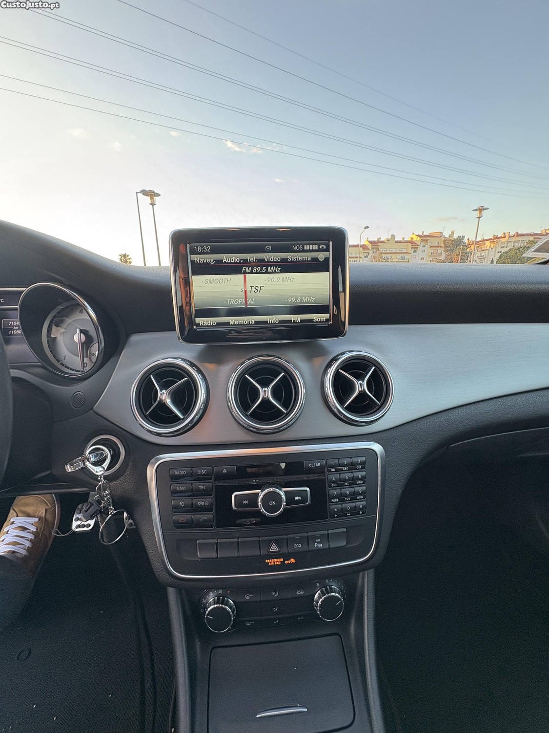 Mercedes-Benz GLA 200 AMG Line — fotografia 5