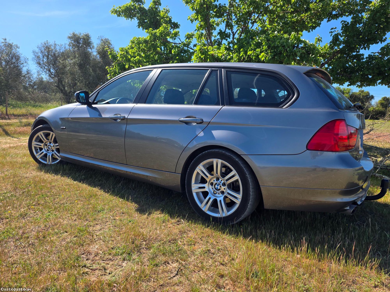 BMW 320 Touring 177cv — fotografia 16