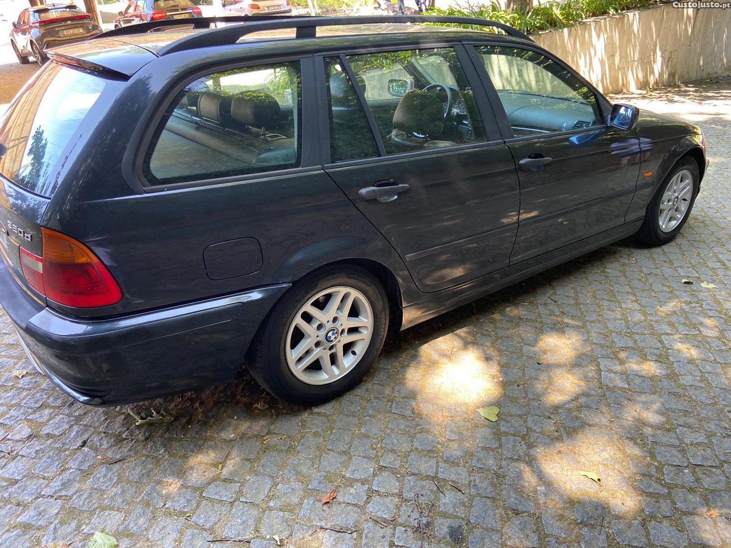 BMW 320 D Touring — fotografia 2