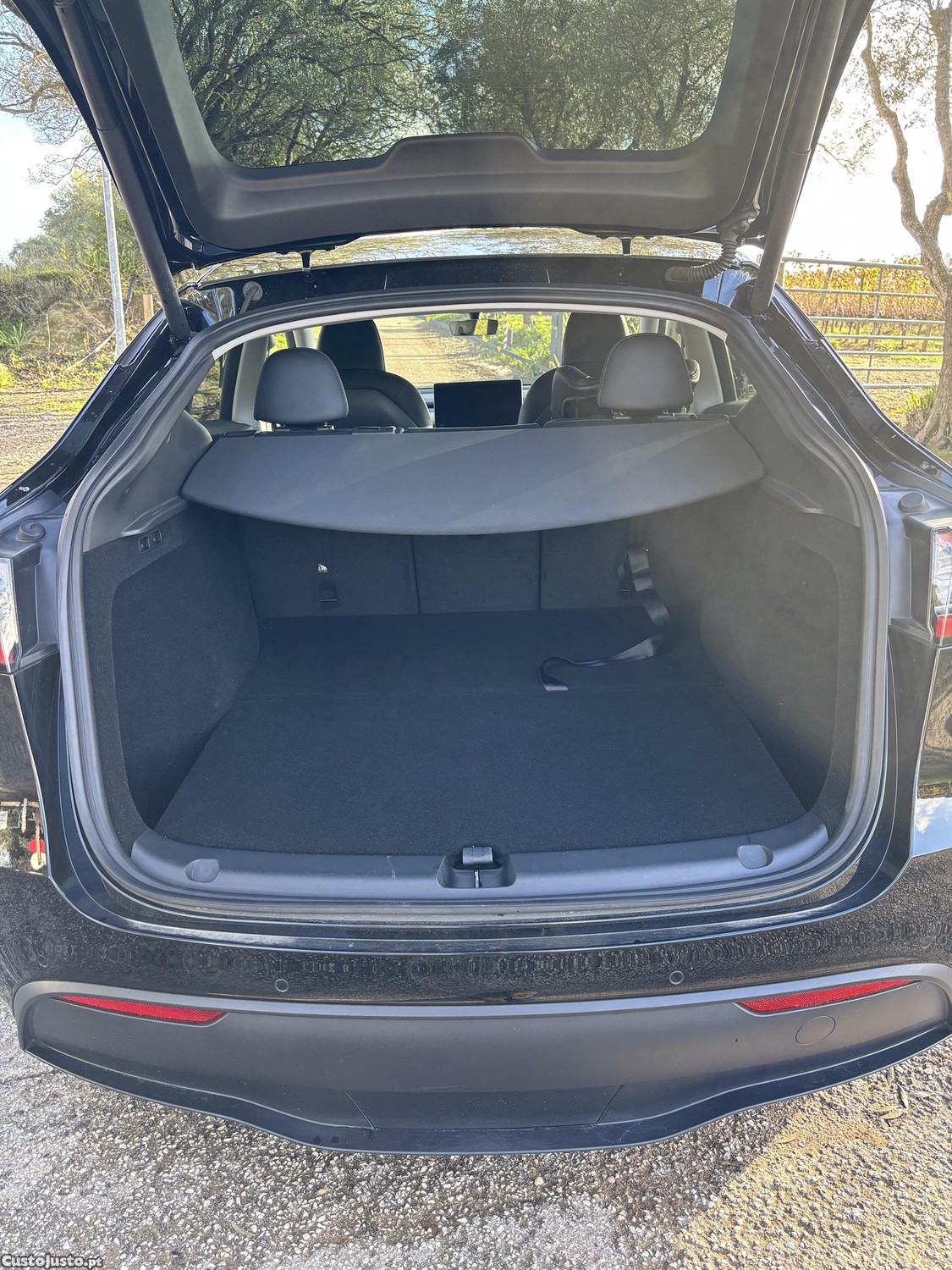Tesla Model Y Performance — fotografia 4