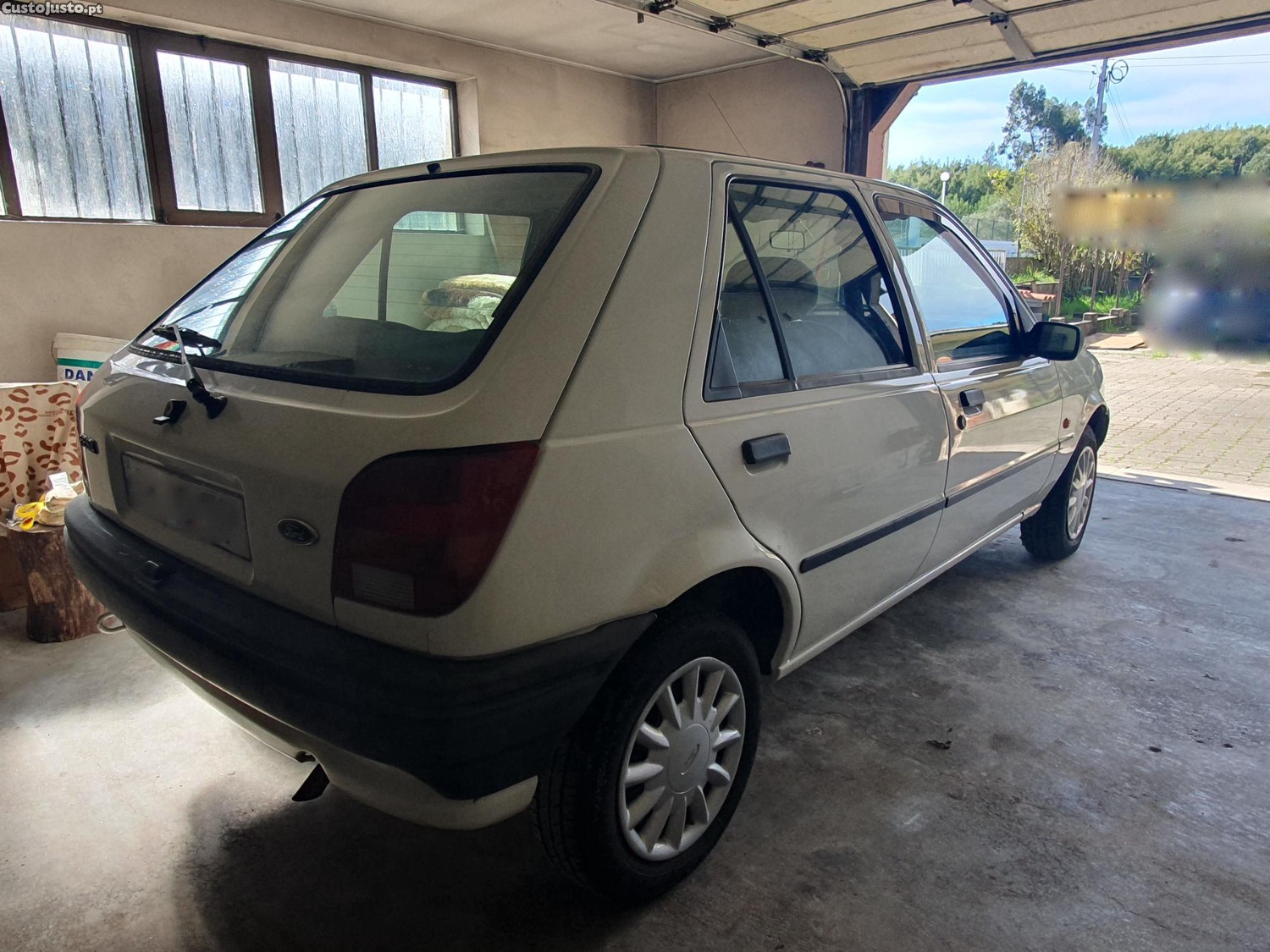 Ford Fiesta 1200 automatico — fotografia 7