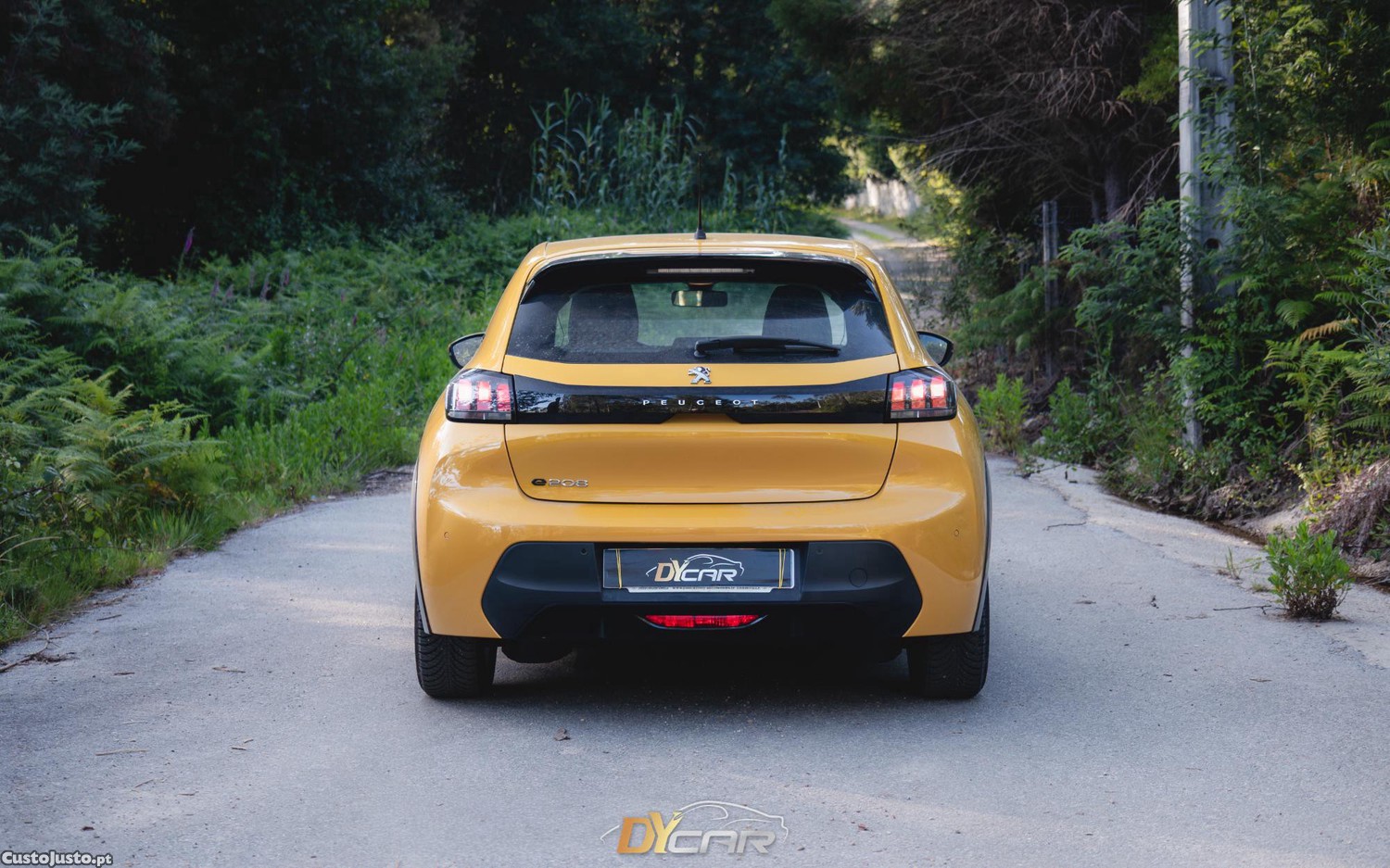 Peugeot e-208 Active — fotografia 10