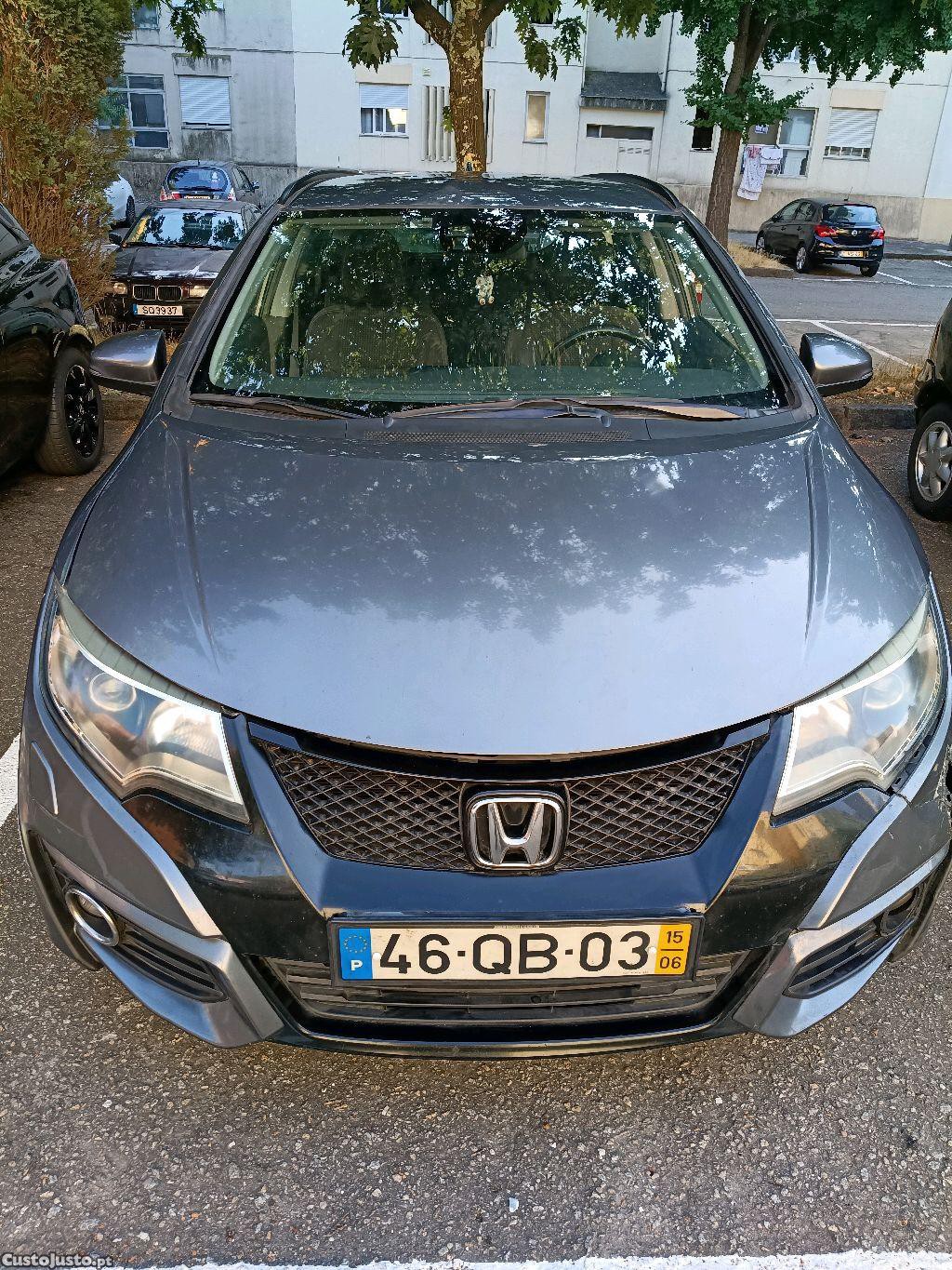 Honda Civic Tourer 1.6 idtec Elegance+Adas — fotografia 2