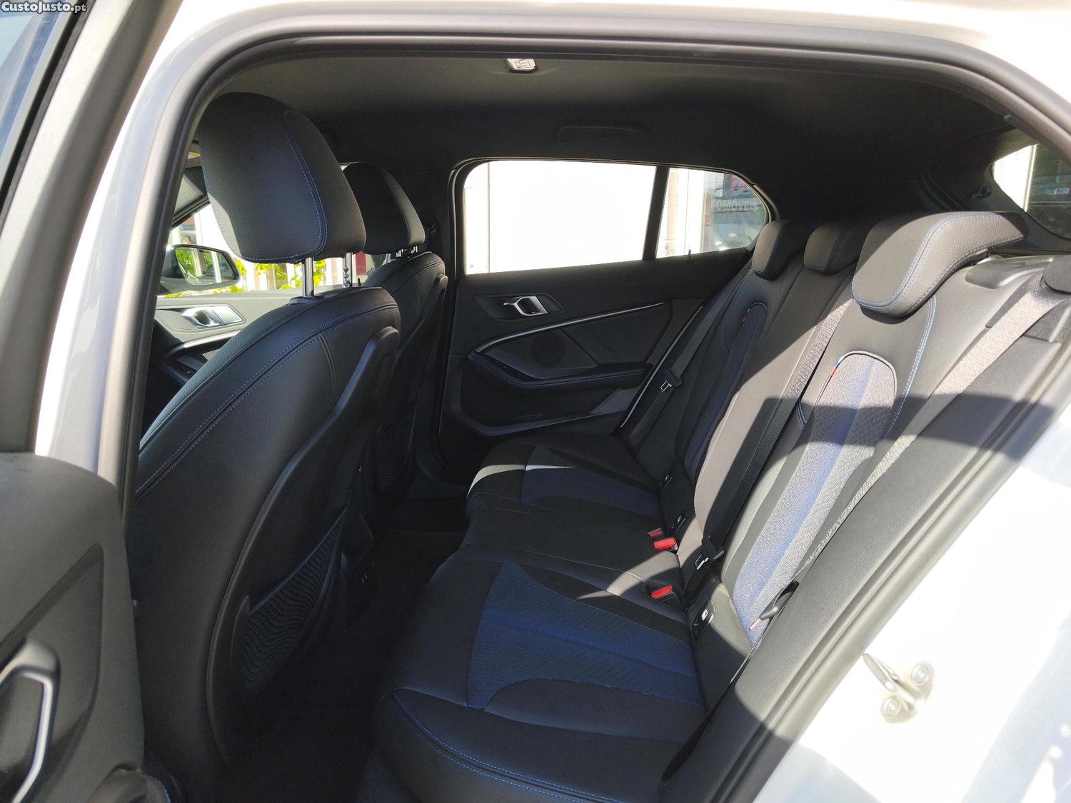 BMW 116 d Pack M 32 mil kms — fotografia 15