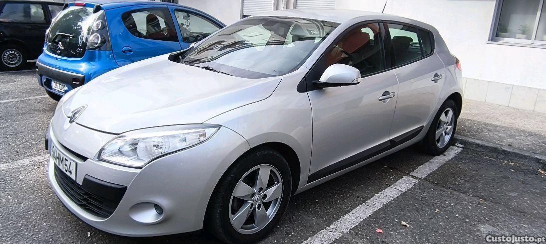 Renault Mégane 1.5dci — fotografia 11
