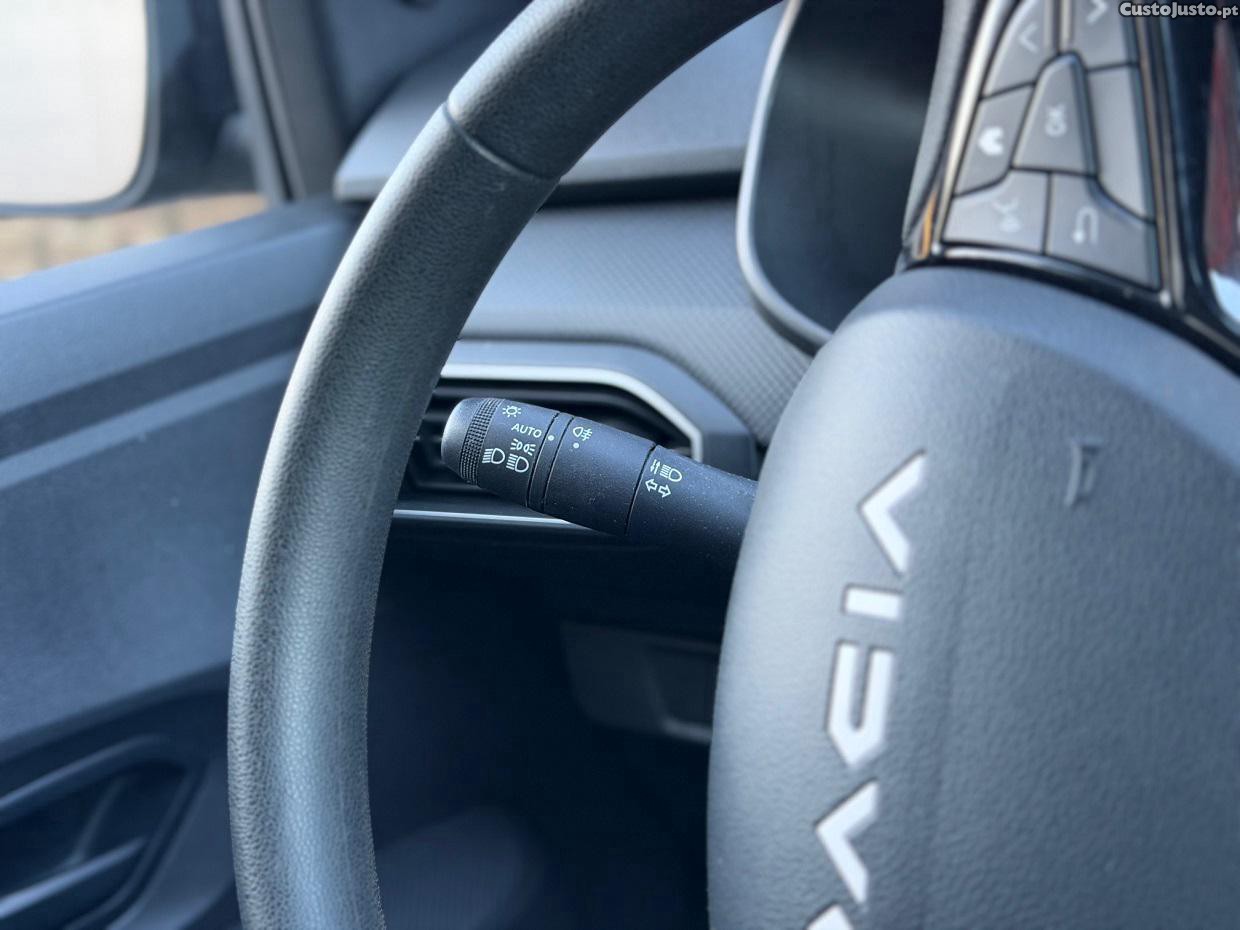 Dacia Jogger 1.0 ECO-G Comfort Bi-Fuel — fotografia 4