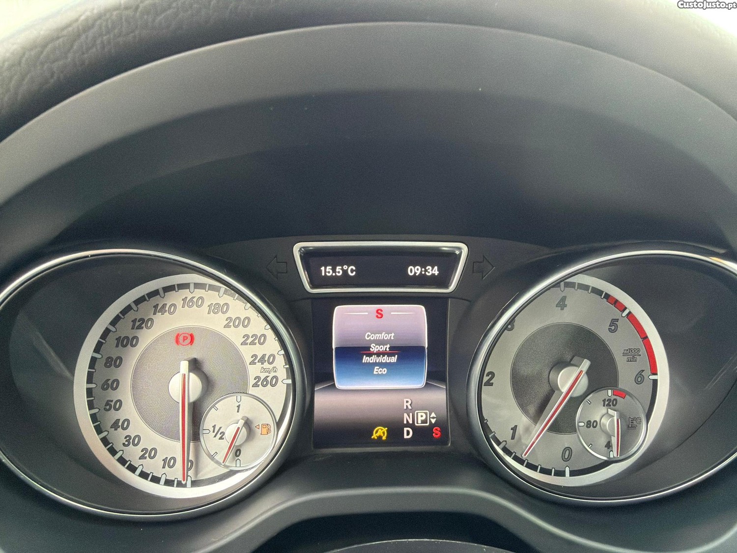 Mercedes-Benz CLA 200 d Aut. — fotografia 15