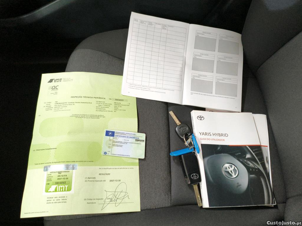 Toyota Yaris 1.5 HDF Comfort Auto 115cv — fotografia 8