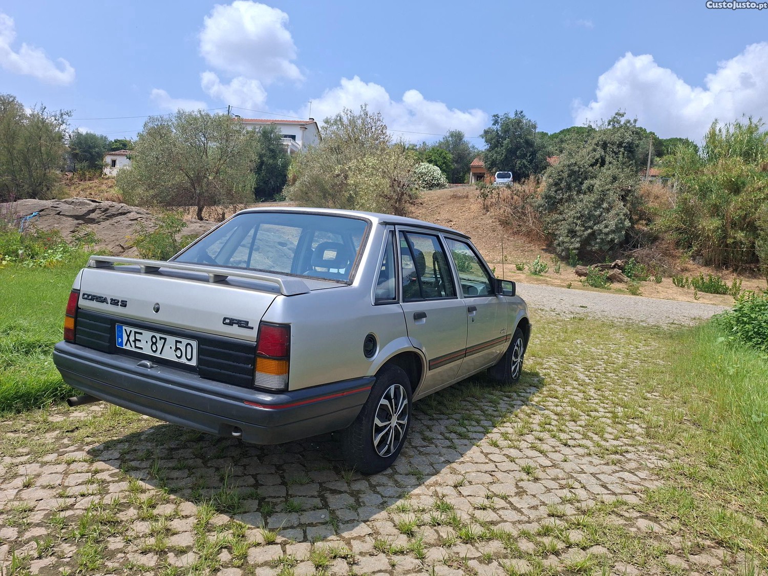 Opel Corsa A 1.2S — fotografia 8