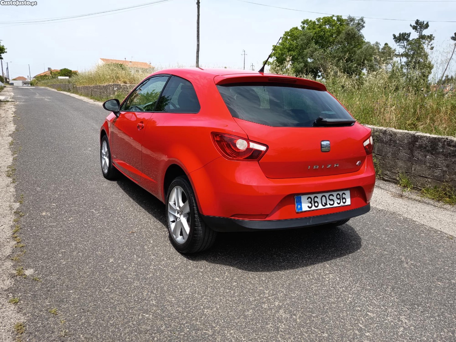 SEAT Ibiza 1.6 TDI 90cv FR COPA — fotografia 10