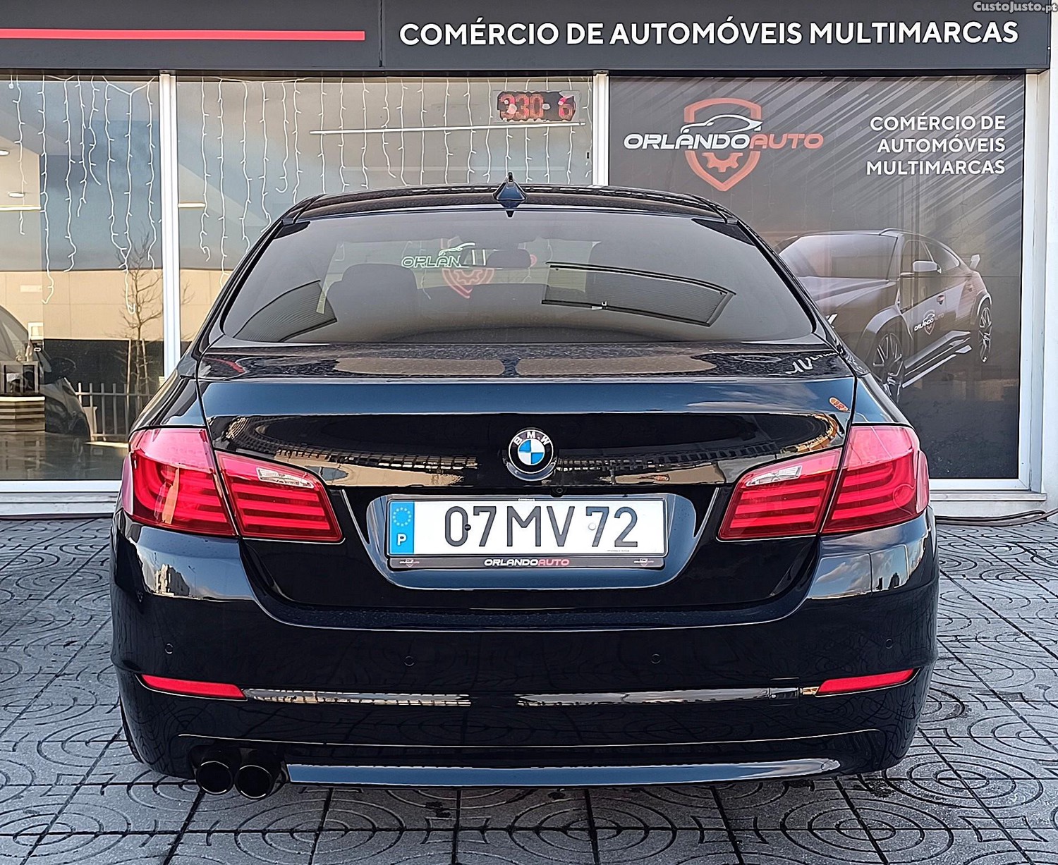 BMW 520 d Automático/ Nacional GPS 184cv — fotografia 8