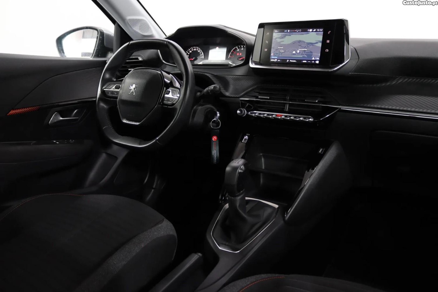 Peugeot 208 PureTech 75 Active Pack — fotografia 10
