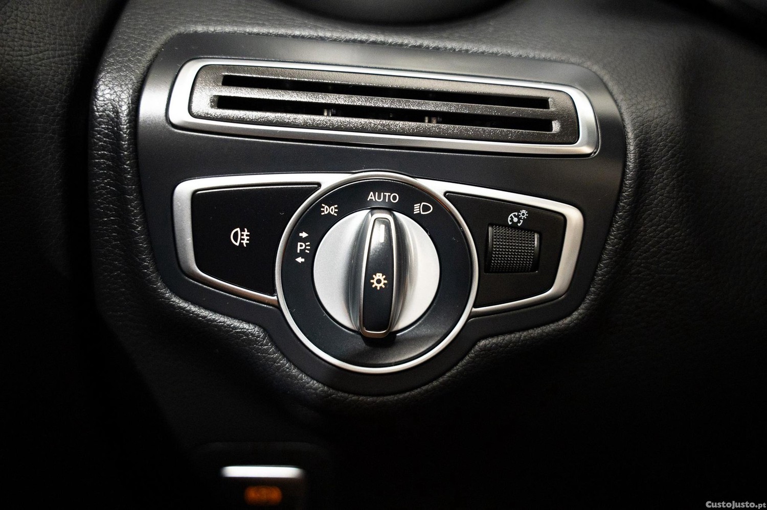 Mercedes-Benz C 300 de AMG Line — fotografia 15