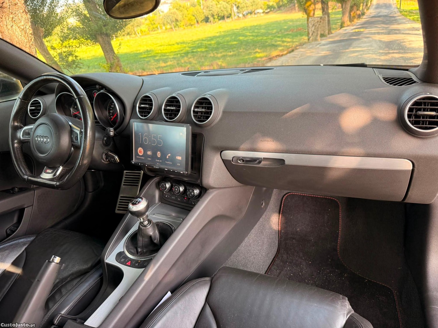 Audi TT Coupé 2.0 TFSi S-line — fotografia 12