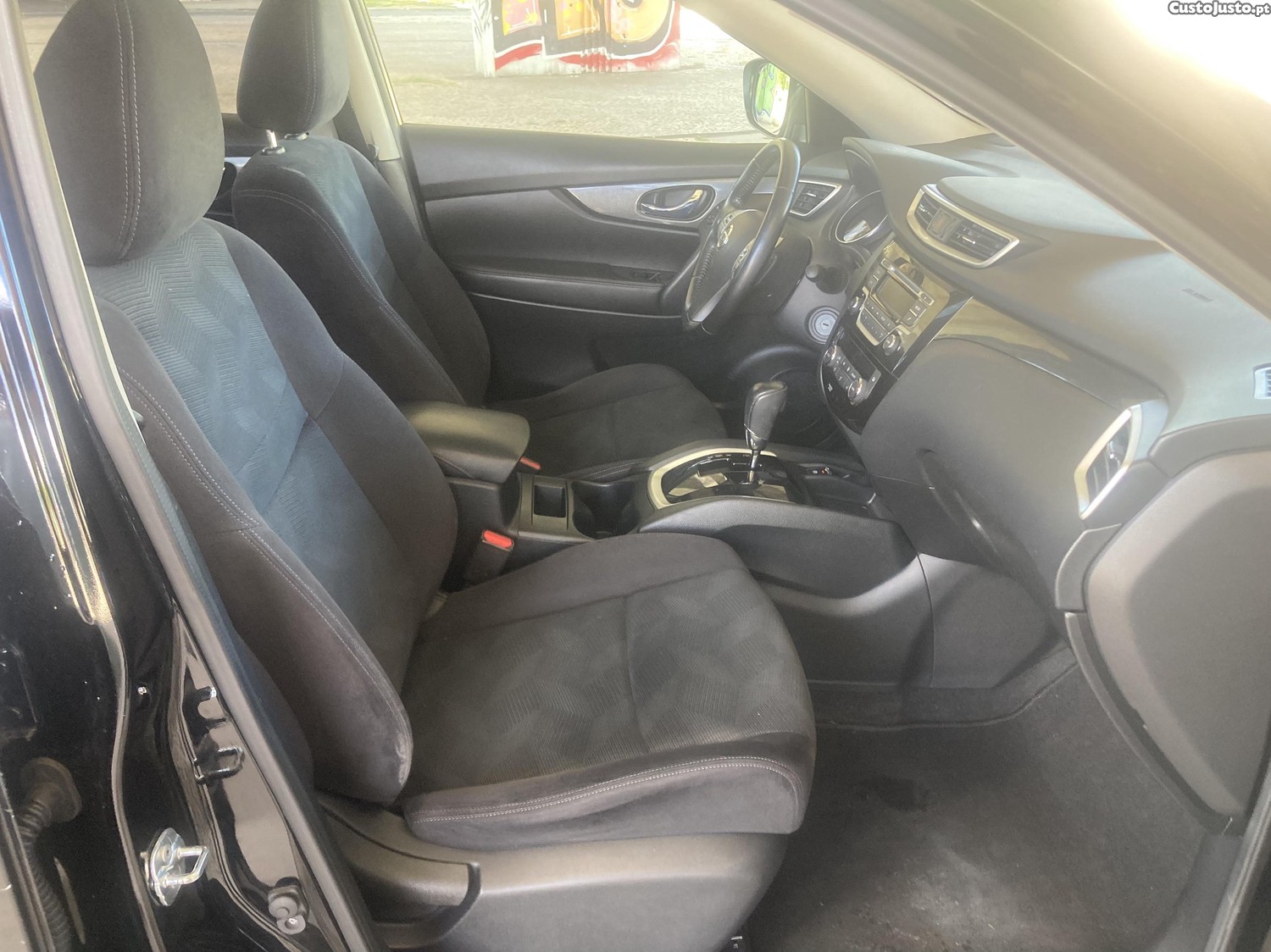 Nissan X-Trail 1.6 dci 130cv — fotografia 4