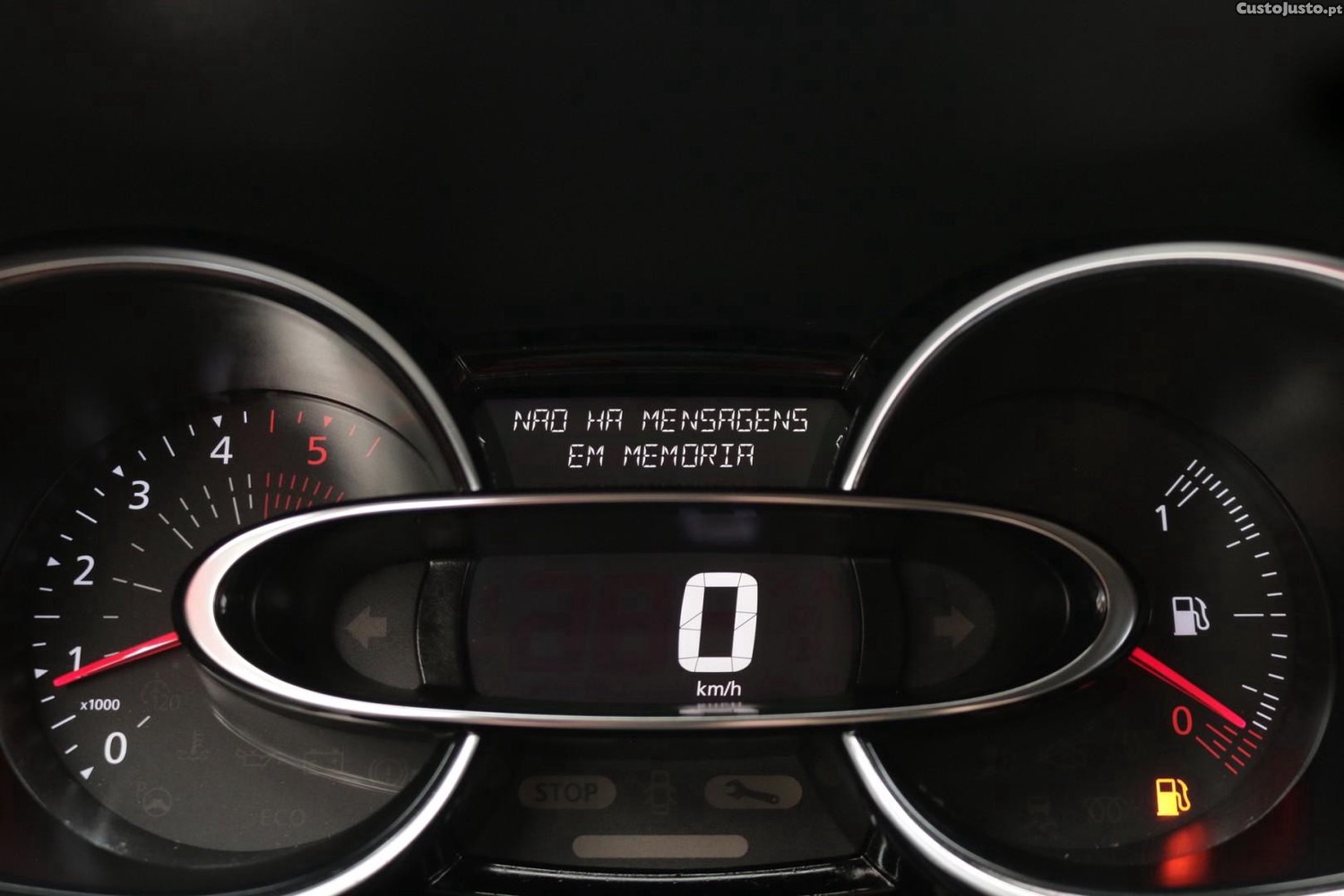 Renault Clio Sport Tourer 1.5 DCI Limited 90cv — fotografia 25