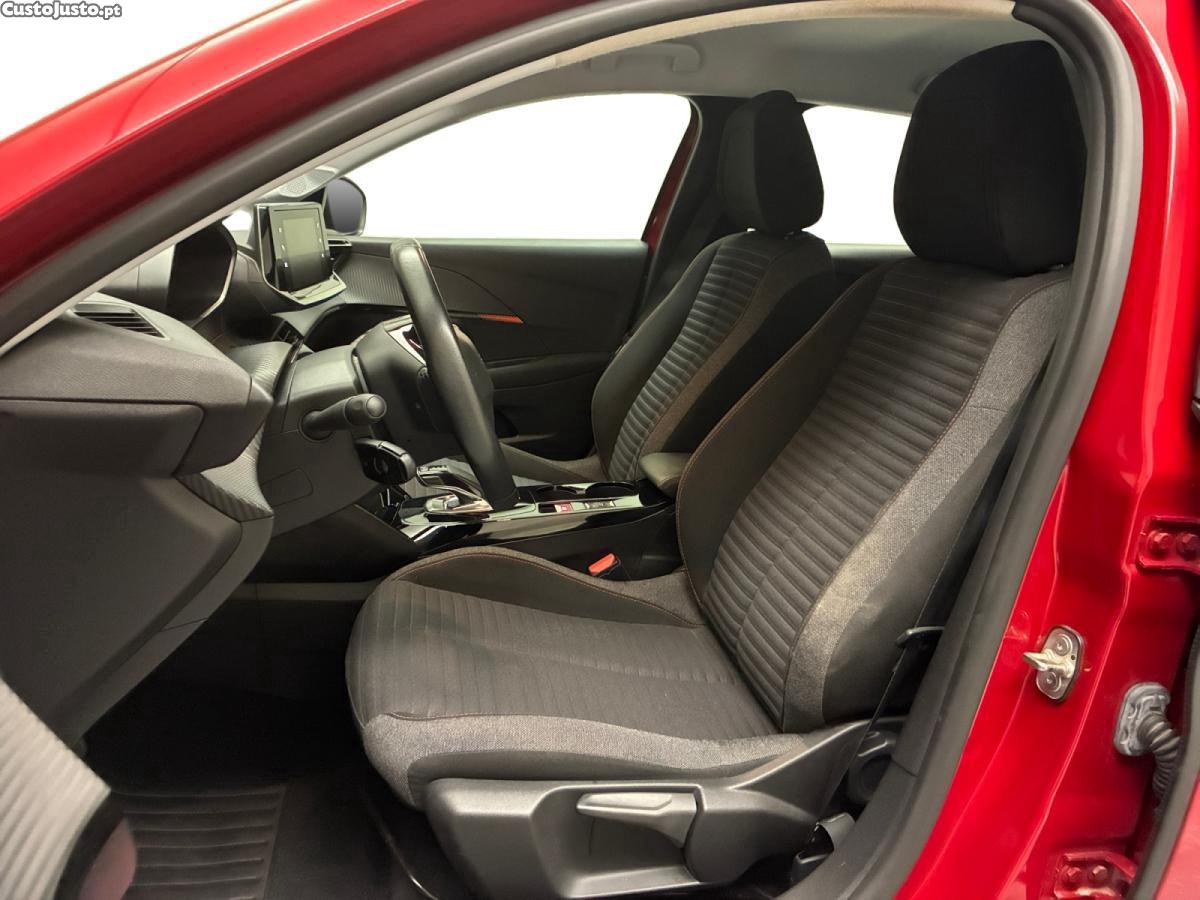 Peugeot 208 50 kWh Active Pack — fotografia 10