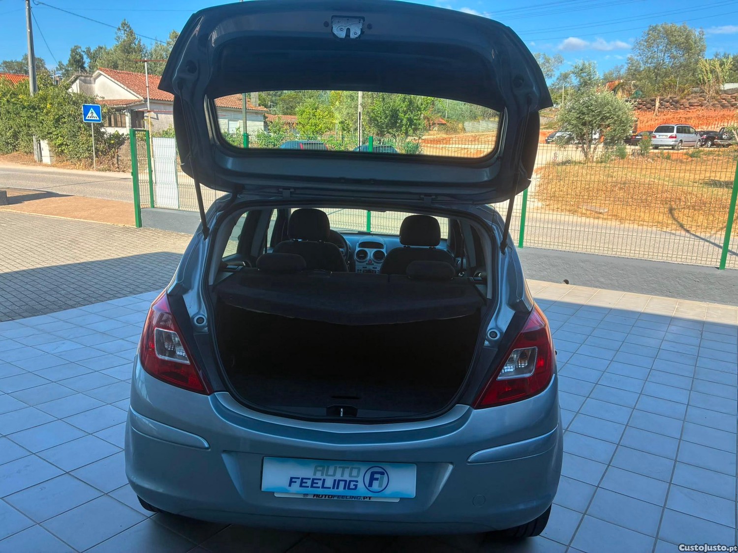 Opel Corsa 1.2 Enjoy — fotografia 5