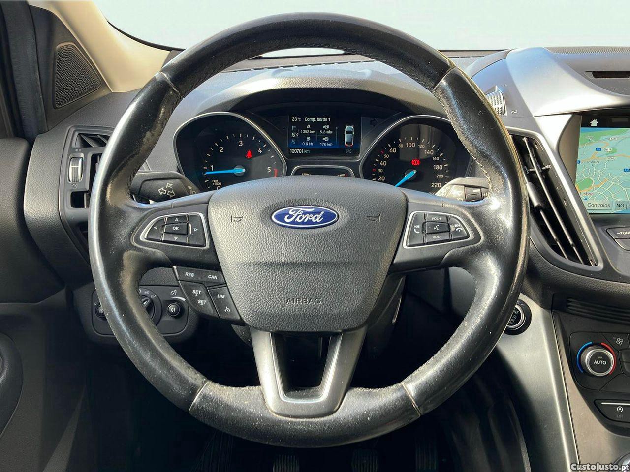 Ford Kuga 1.5 TDCi Titanium — fotografia 7