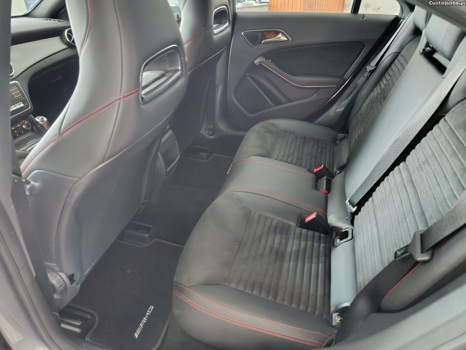 Mercedes-Benz CLA 180 CDI AMG — fotografia 4